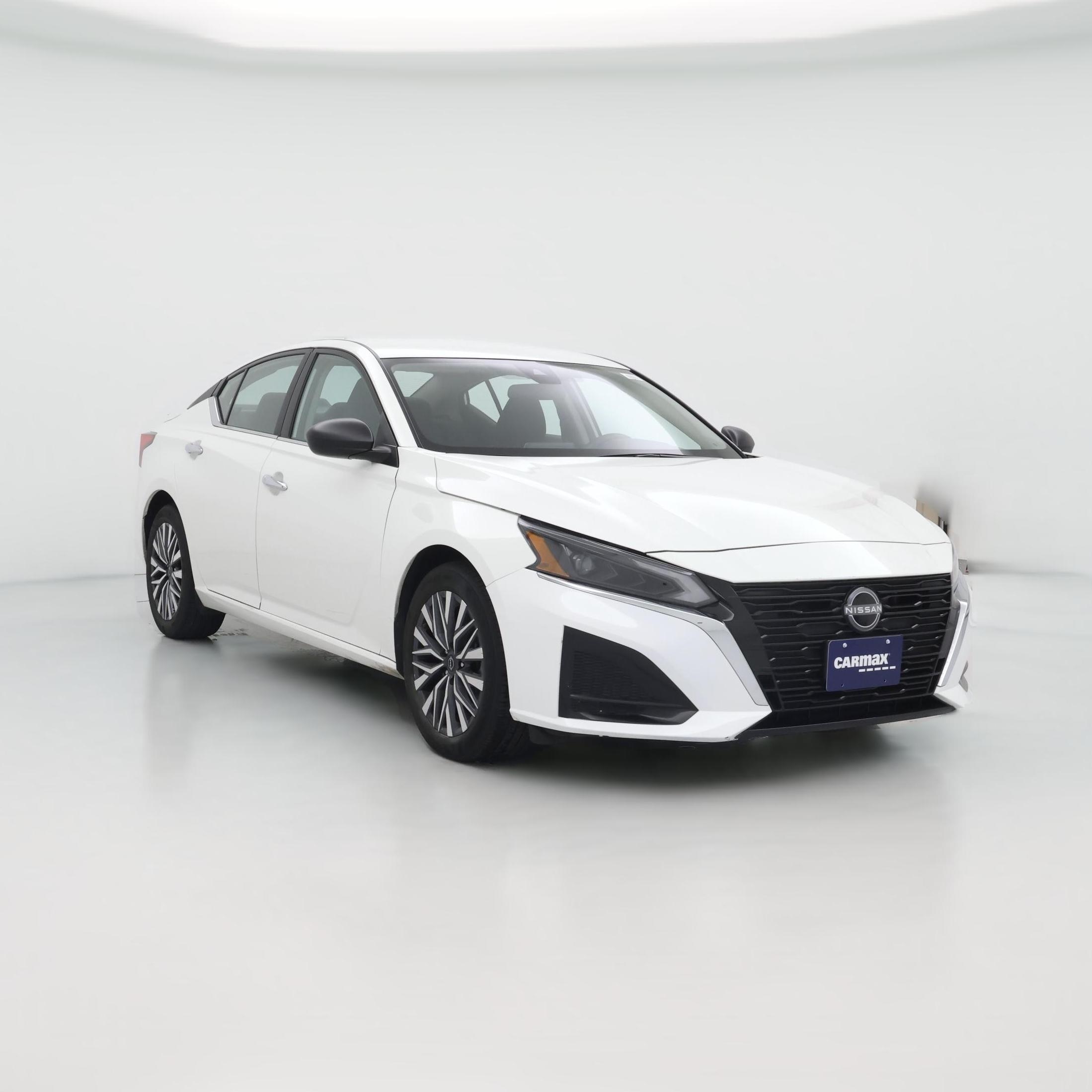 Thumbnail: 2025 Nissan Altima - 1