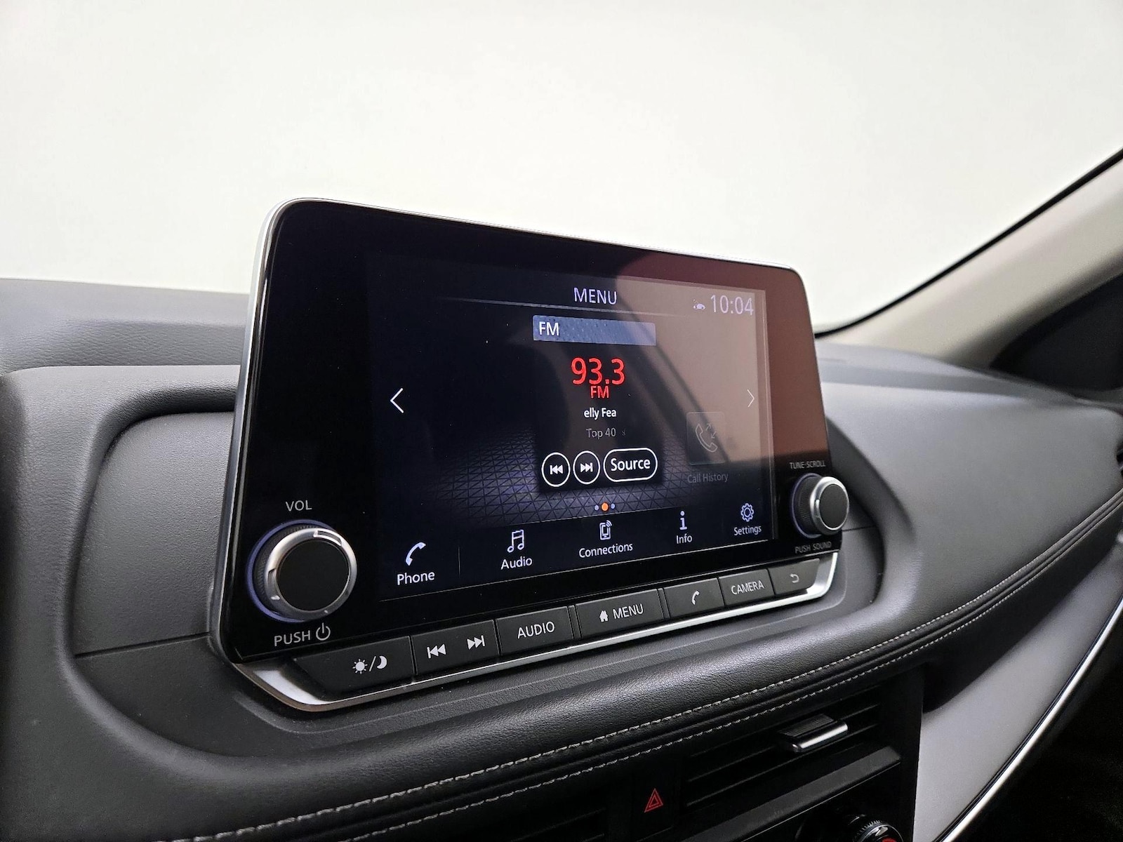 2025 Nissan Rogue SV - Photo 16