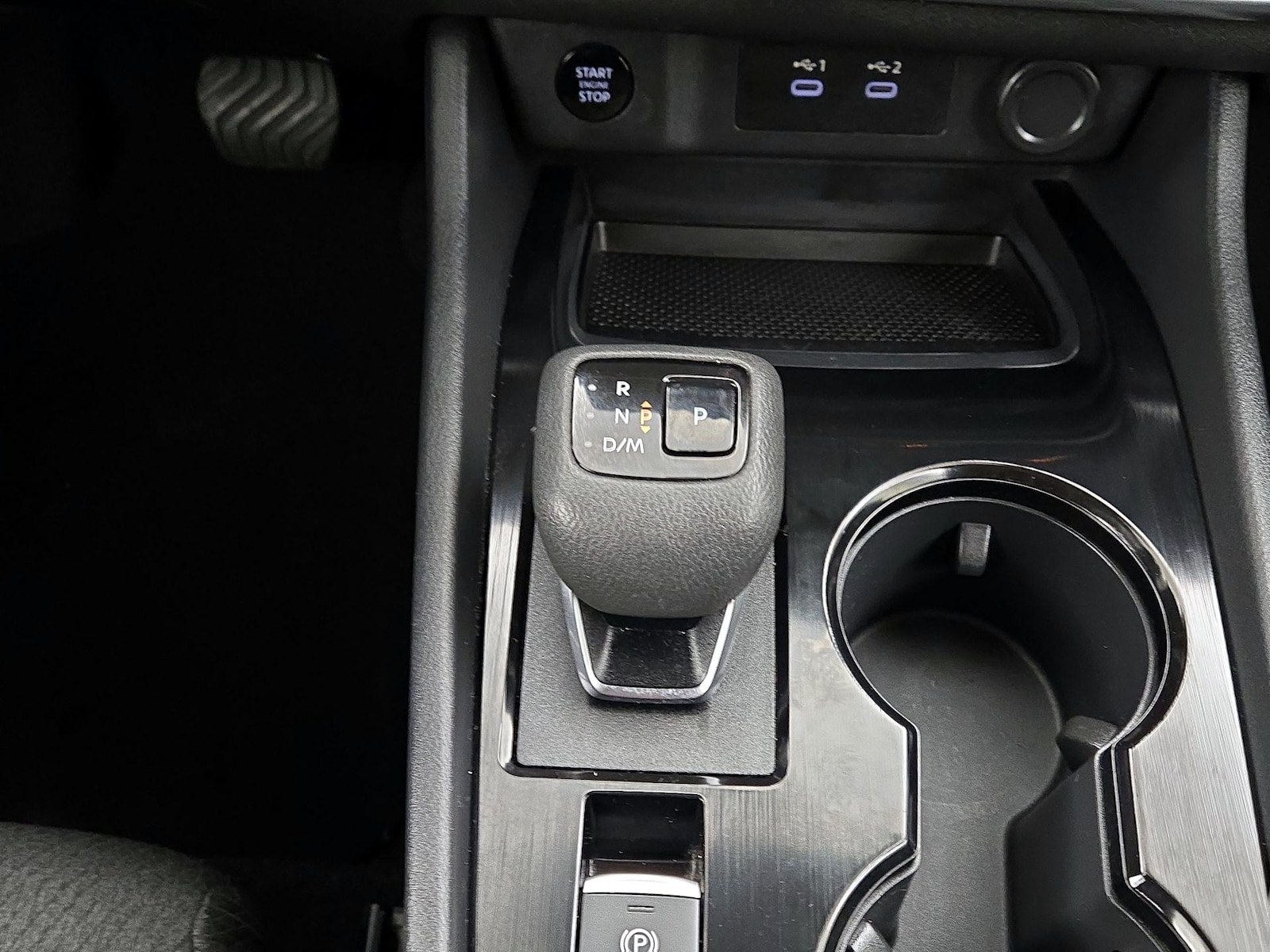 2025 Nissan Rogue SV - Photo 18