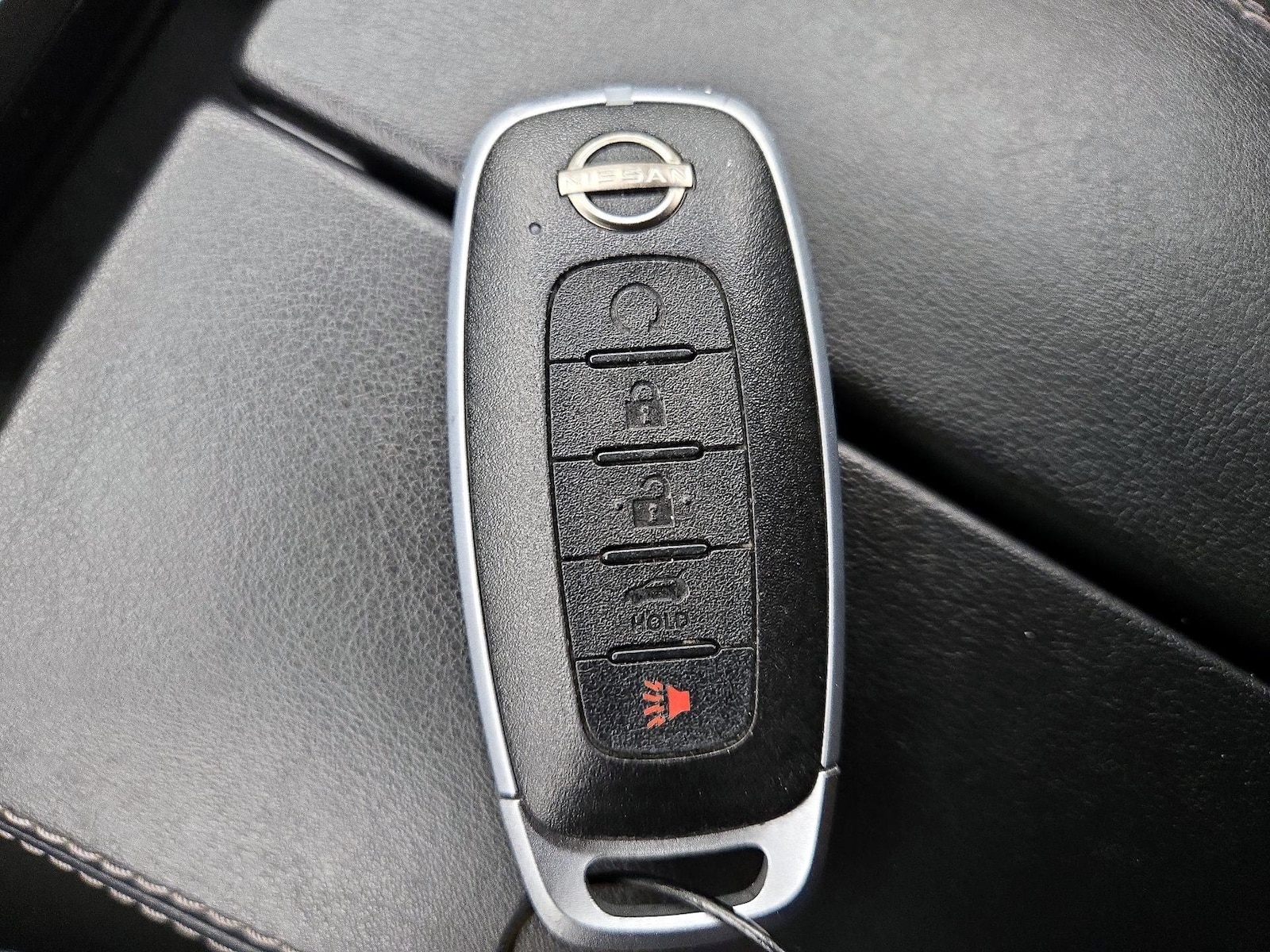 2025 Nissan Rogue SV - Photo 23