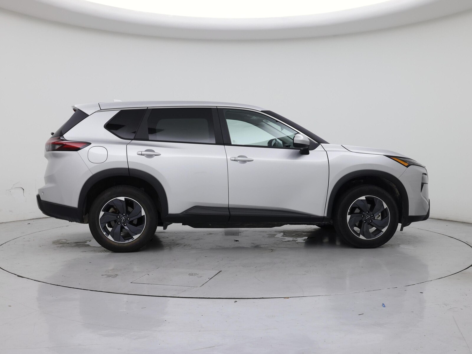 2025 Nissan Rogue SV - Photo 8