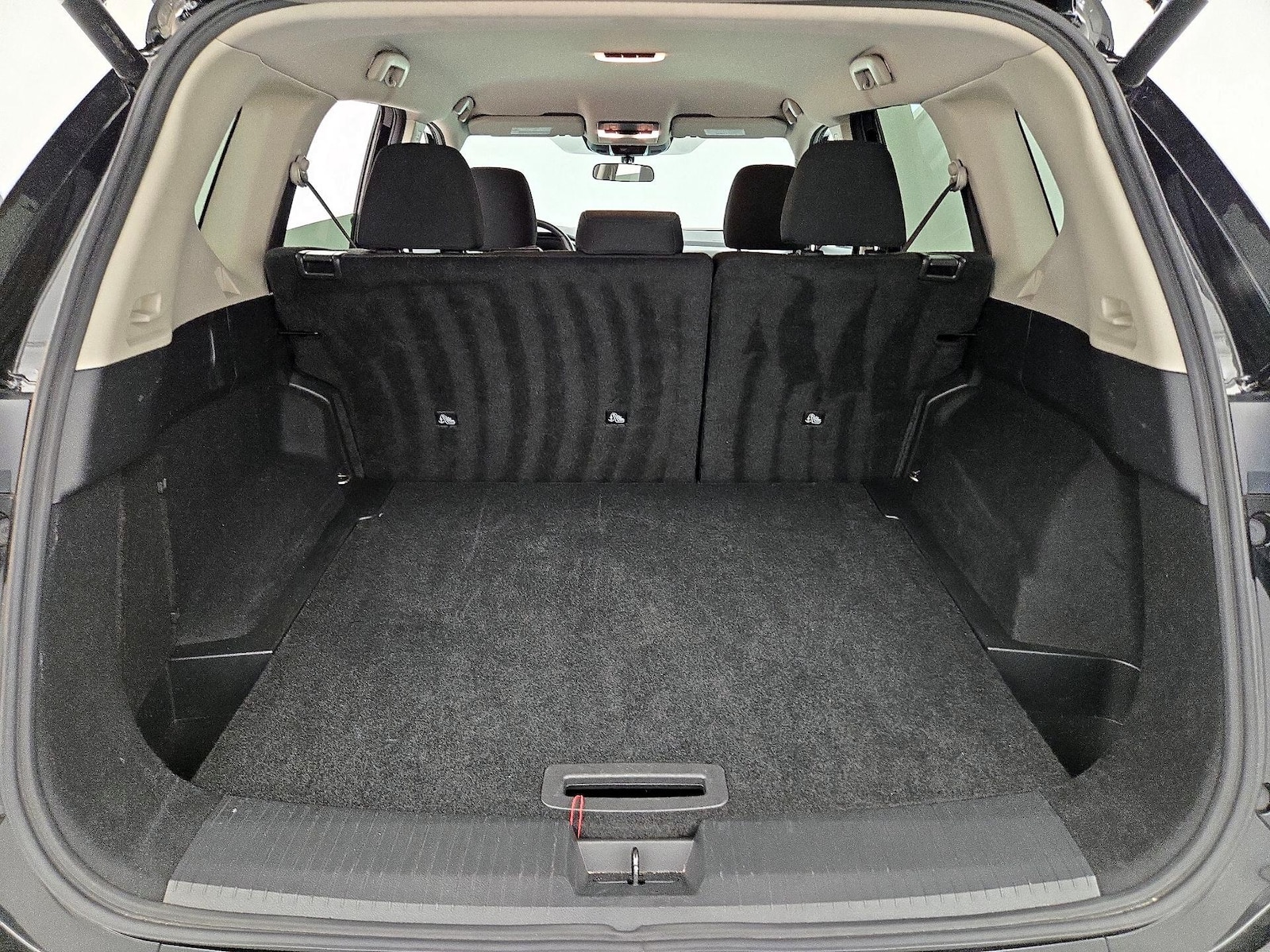 2025 Nissan Rogue SV - Photo 21
