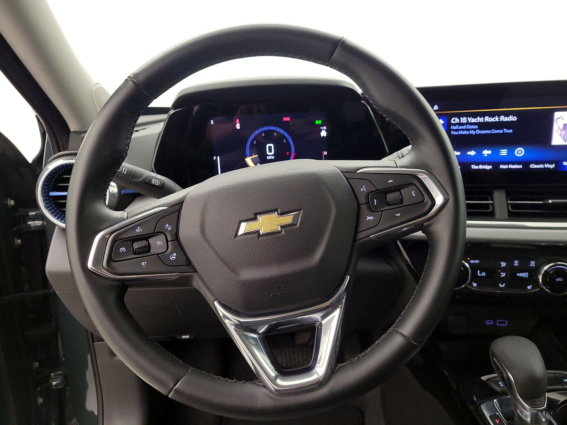 Thumbnail: 2025 Chevrolet Trax - 10