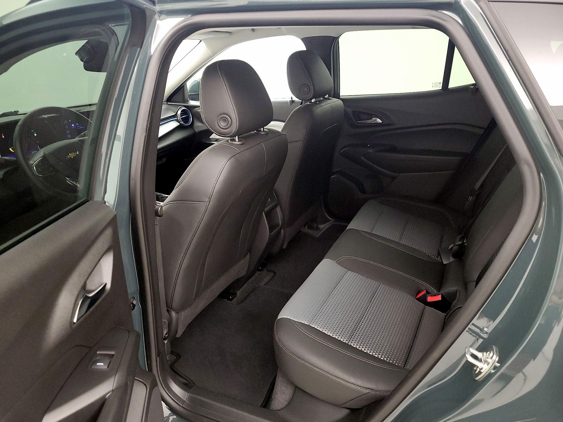 Thumbnail: 2025 Chevrolet Trax - 19