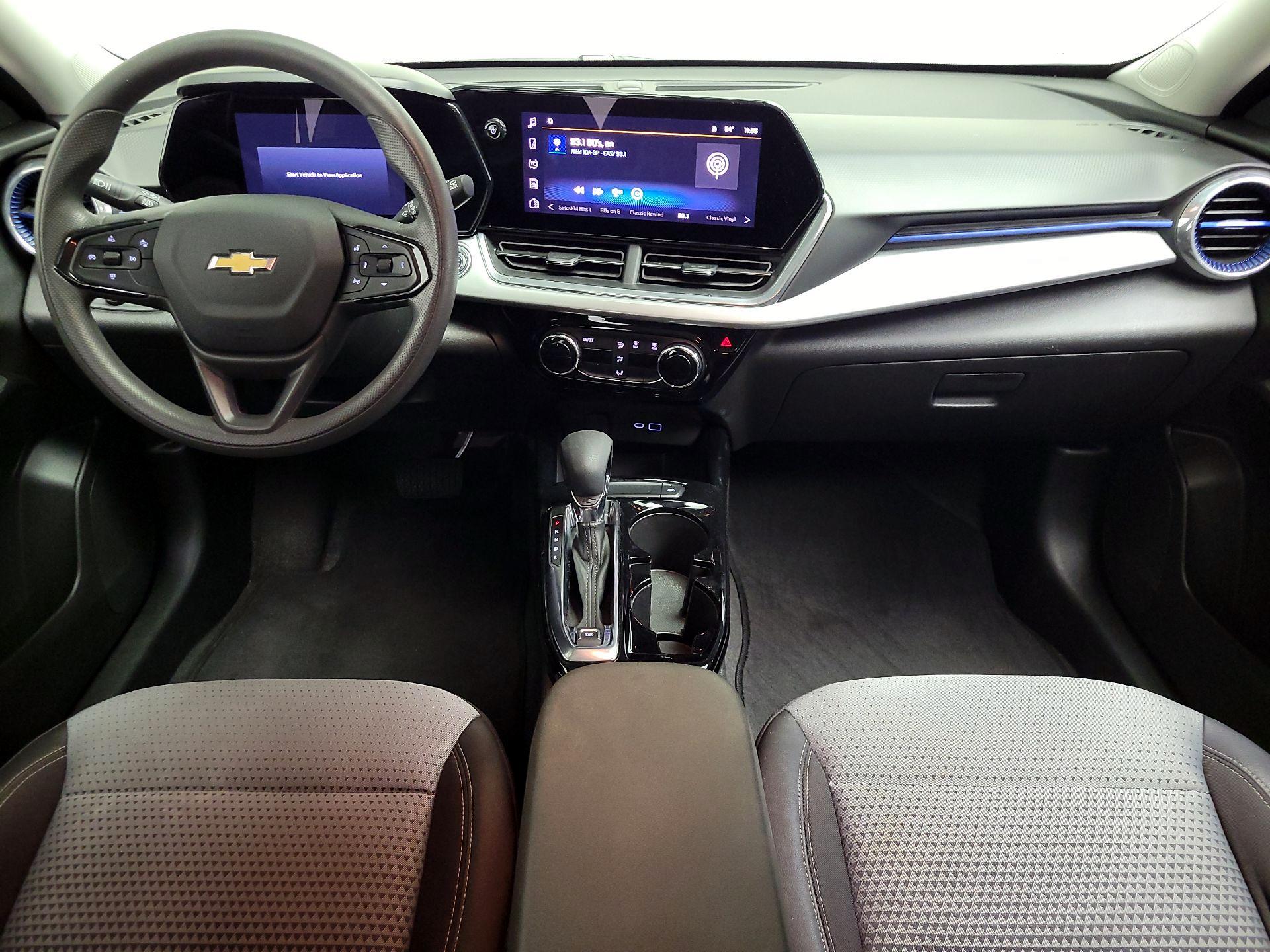 Thumbnail: 2025 Chevrolet Trax - 9