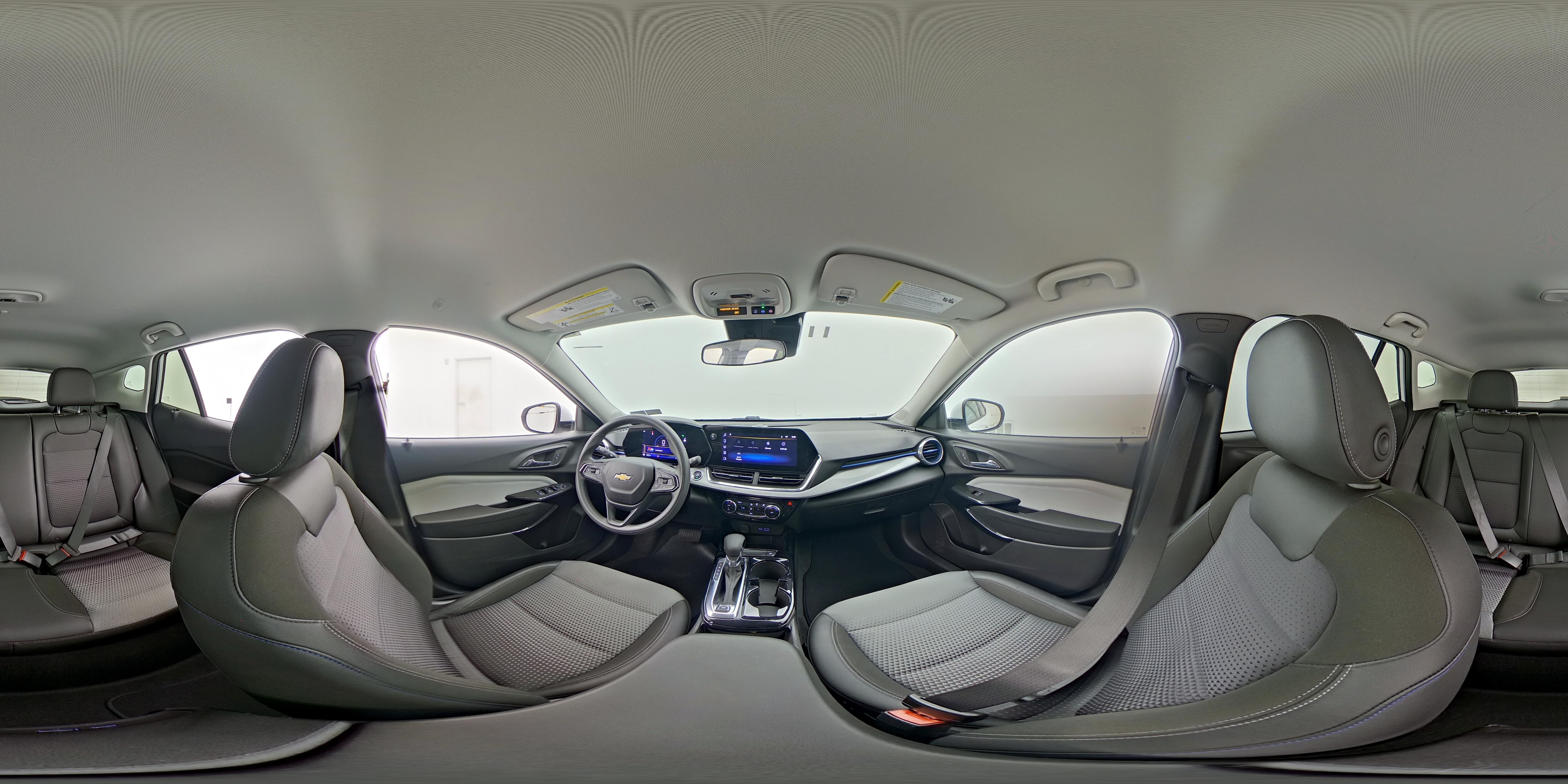 2025 Chevrolet Trax LT - Photo 24