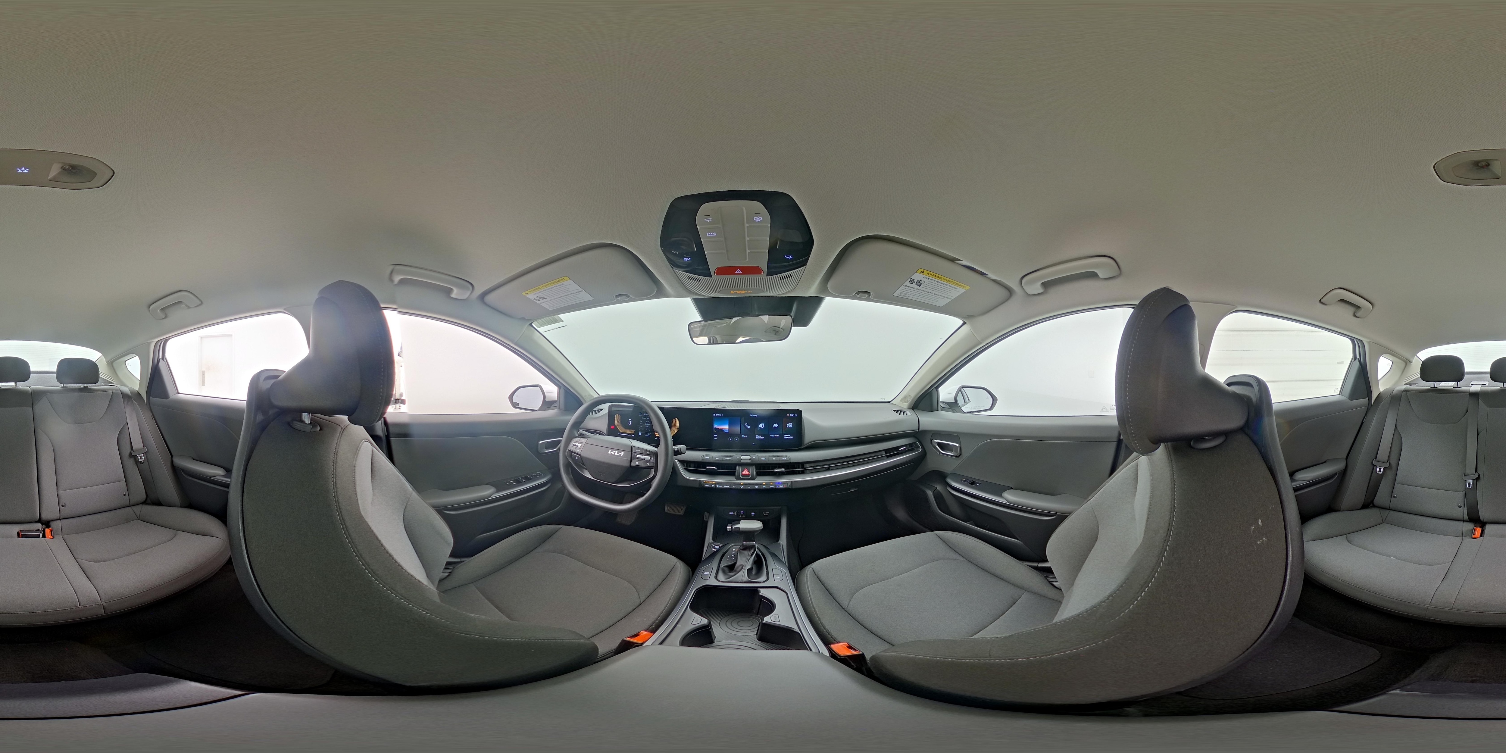 2025 Kia K4 LXS - Photo 24
