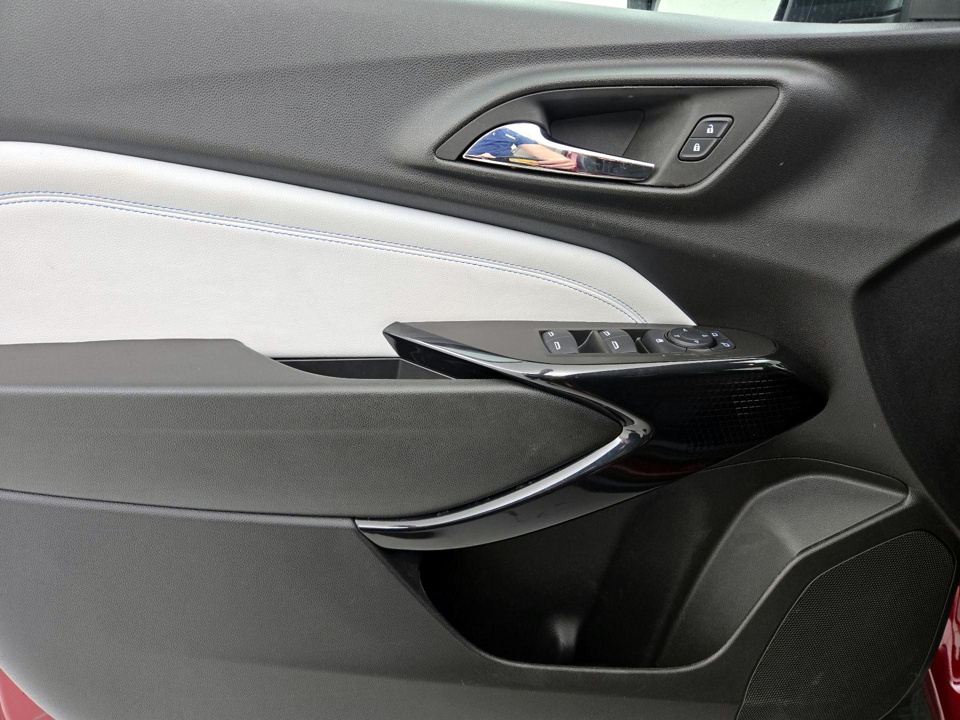 Thumbnail: 2025 Chevrolet Trax - 12