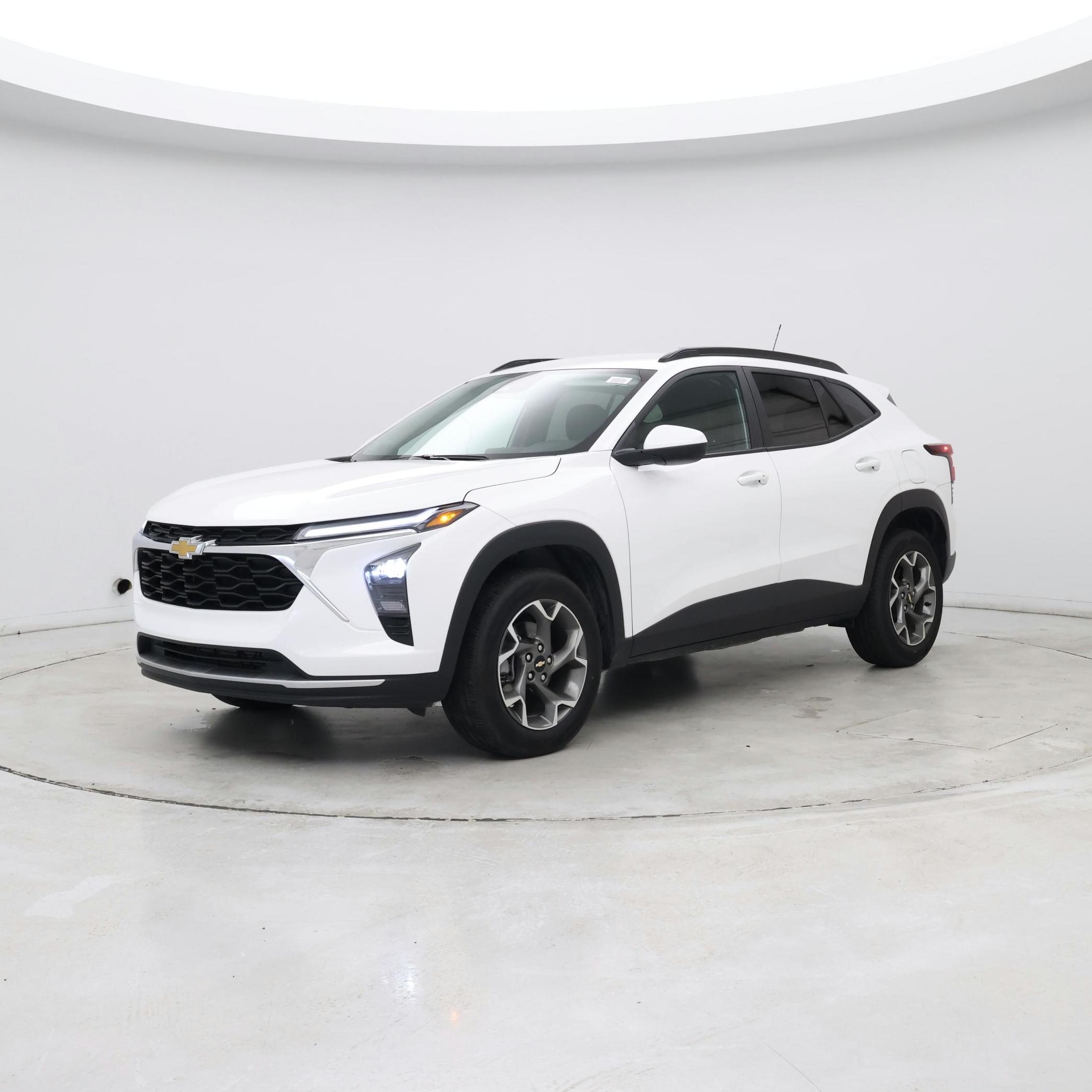 Thumbnail: 2025 Chevrolet Trax - 3