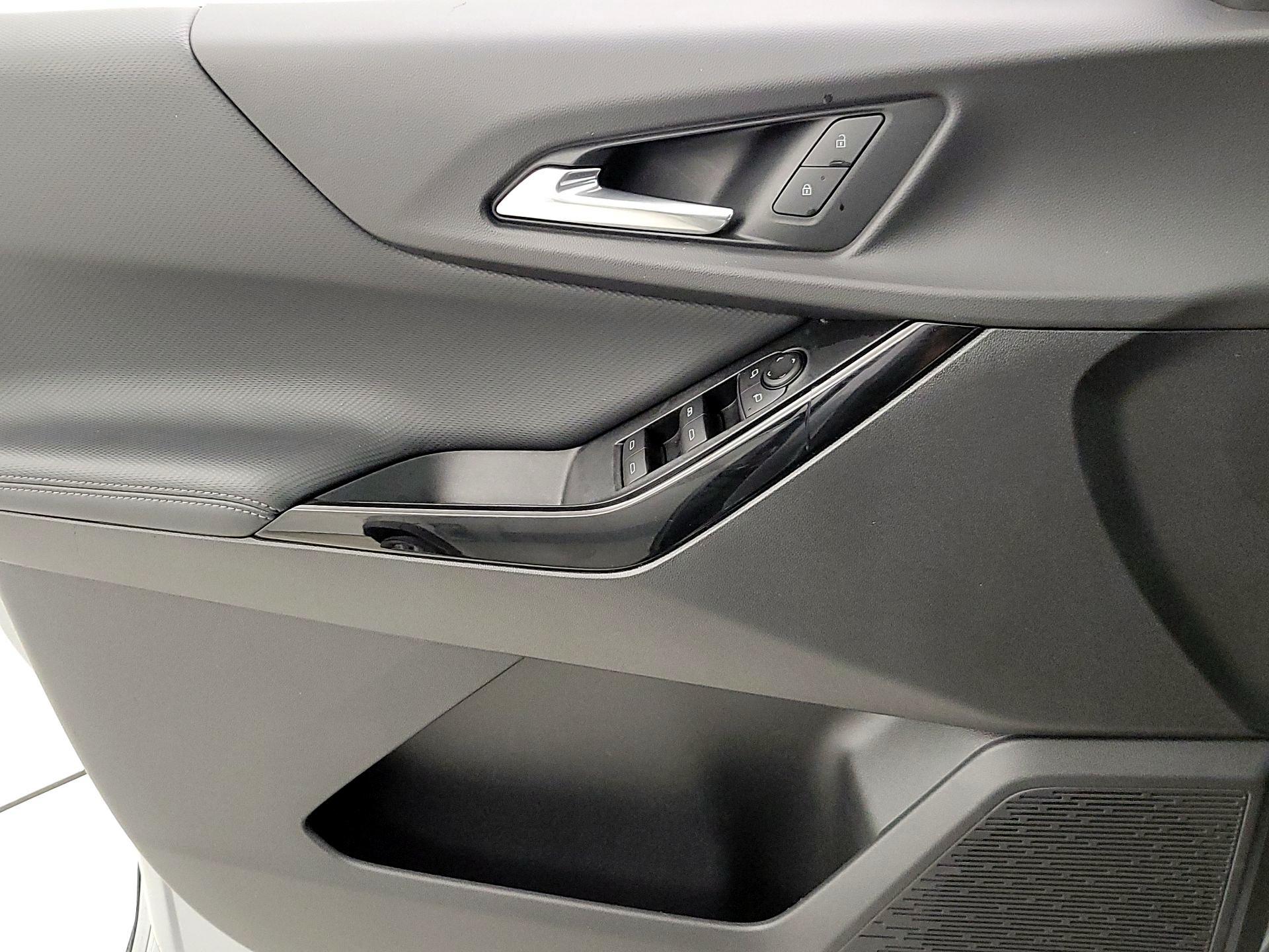 Thumbnail: 2025 Chevrolet Equinox - 12