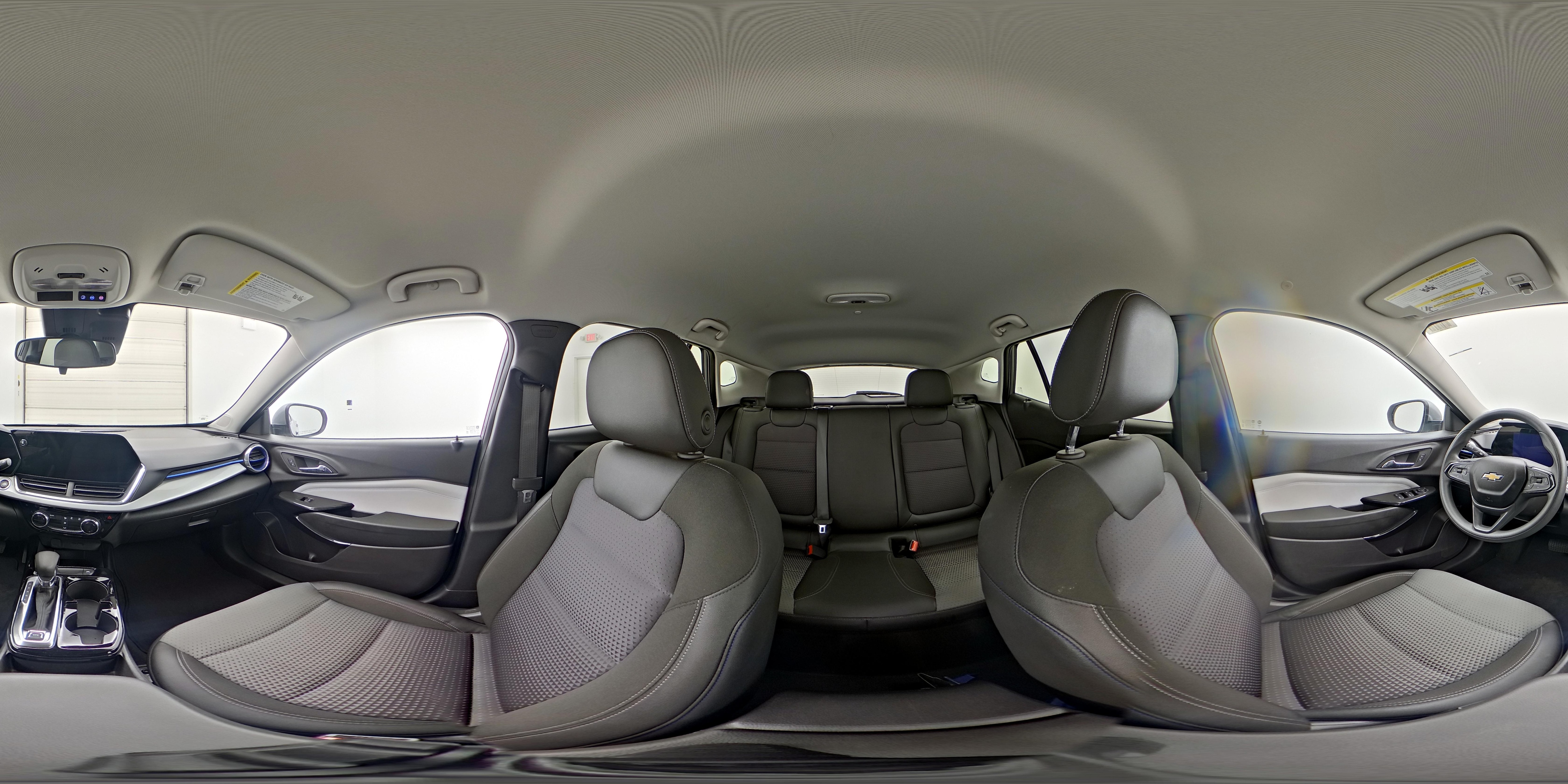 2025 Chevrolet Trax LT - Photo 24