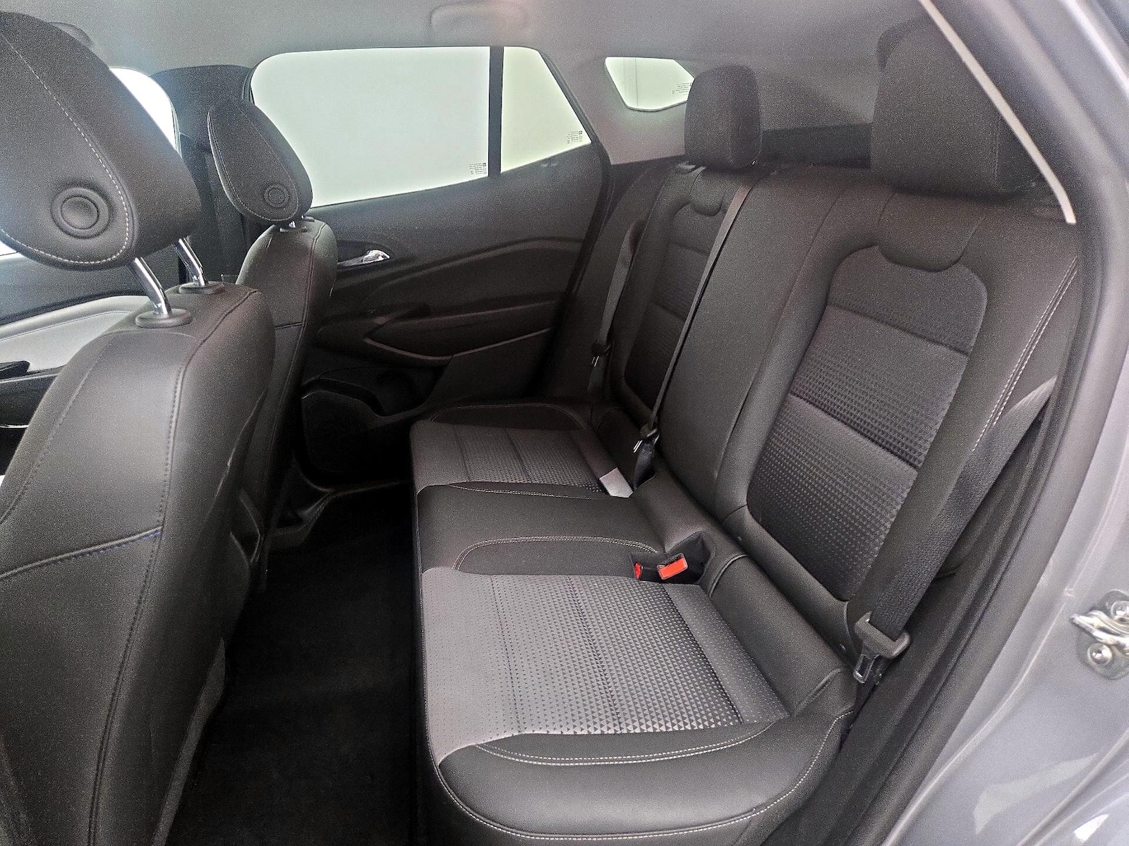 2025 Chevrolet Trax LT - Photo 20