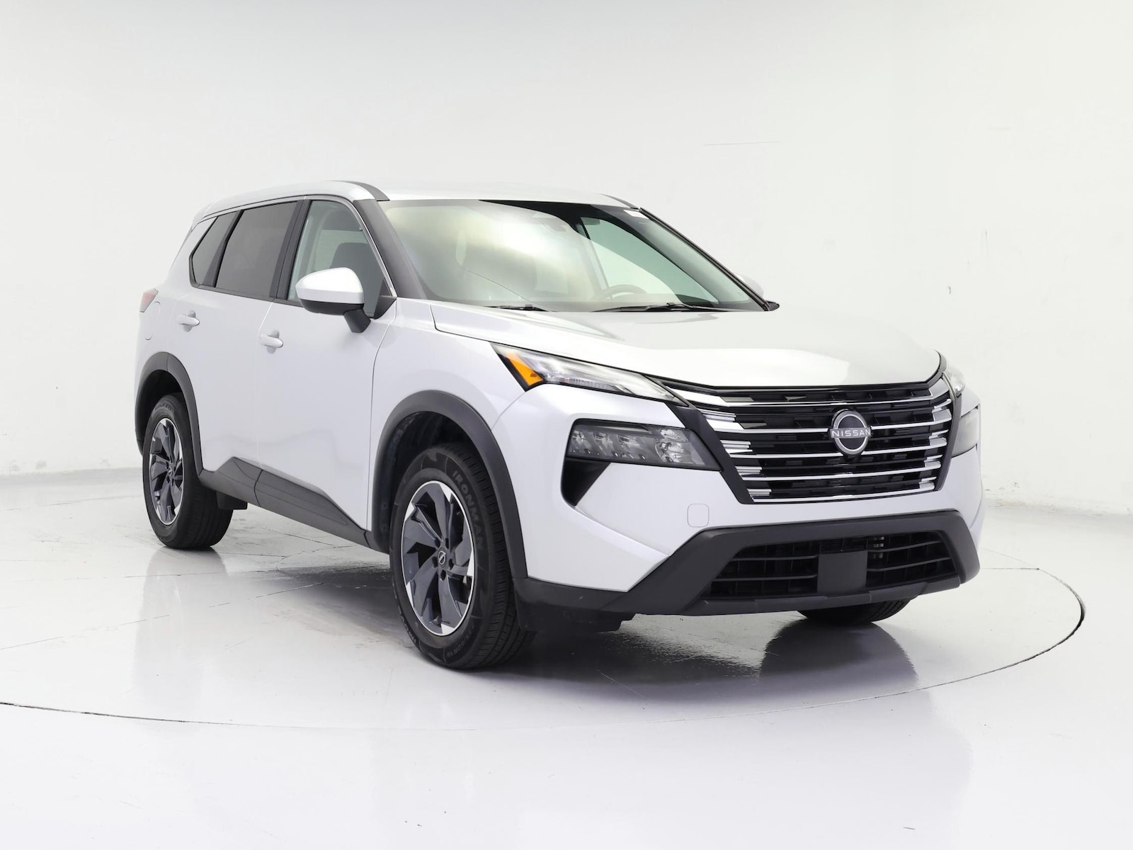 2025 Nissan Rogue SV - Photo 2