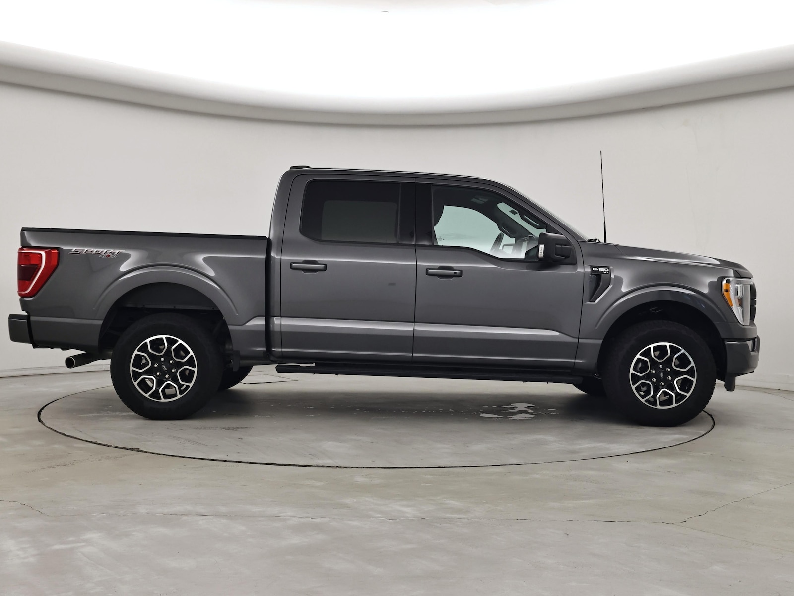 2023 Ford F-150 XLT - Photo 8