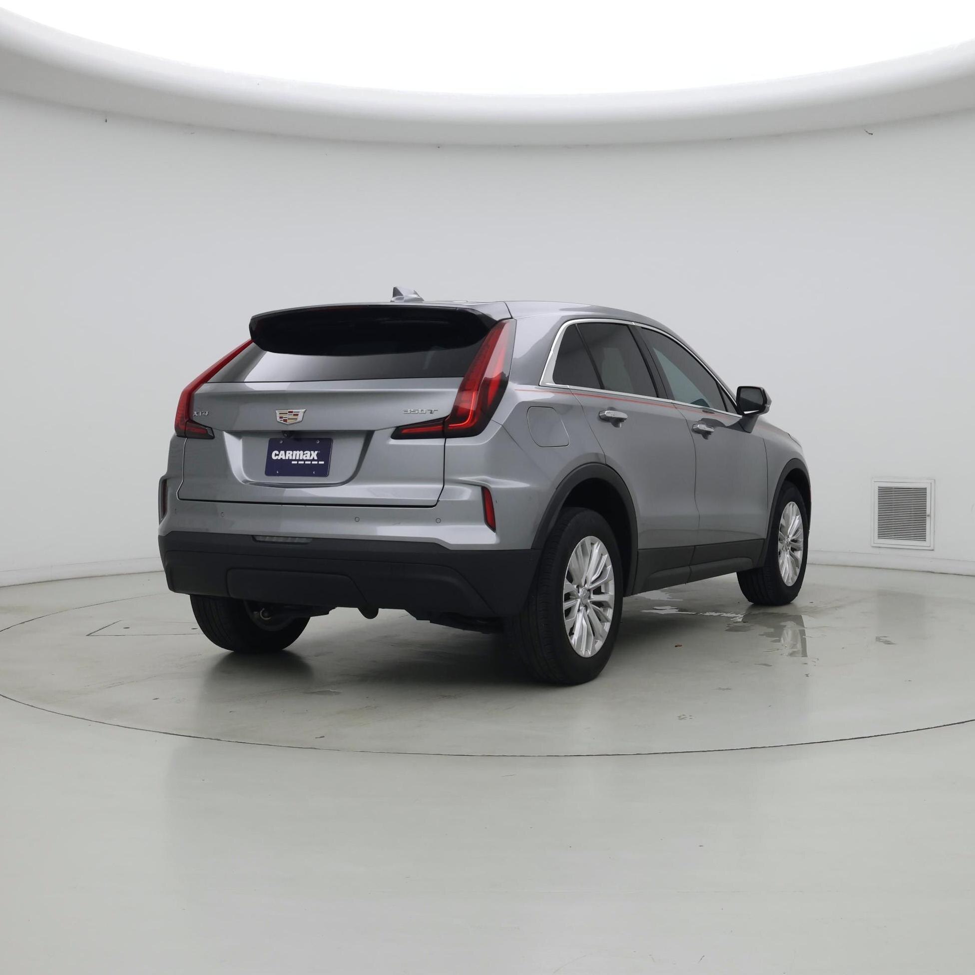 Thumbnail: 2024 Cadillac XT4 - 8