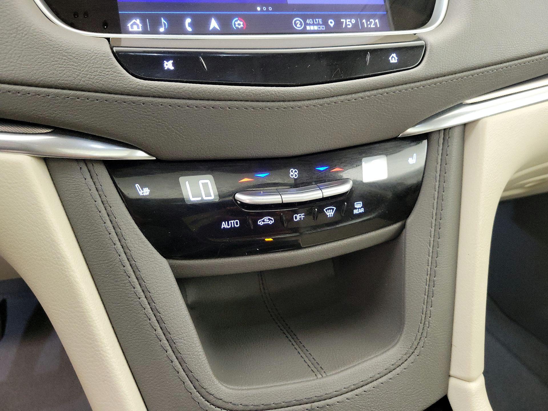 Thumbnail: 2024 Cadillac XT5 - 16