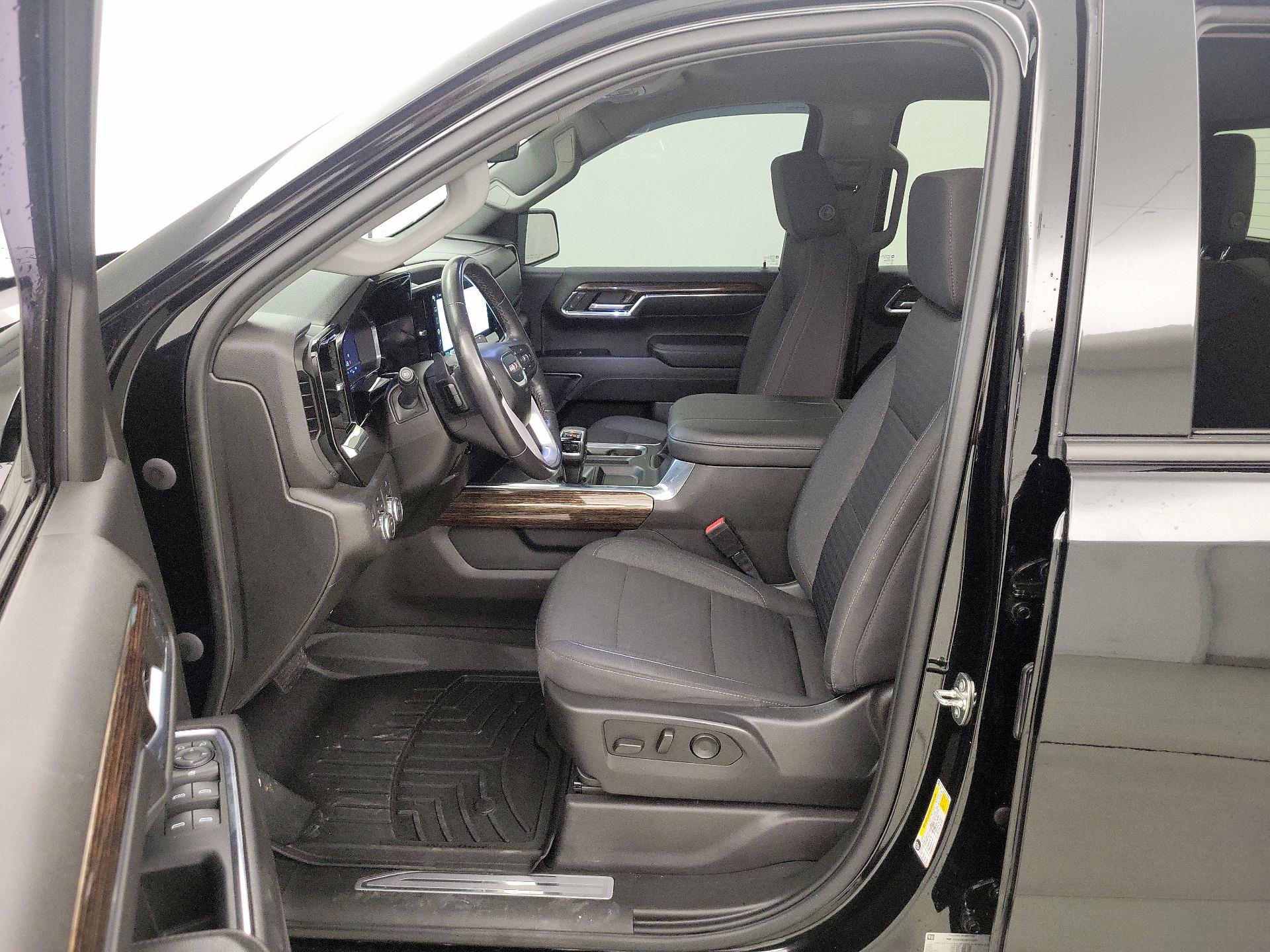 Thumbnail: 2023 GMC Sierra 1500 - 11