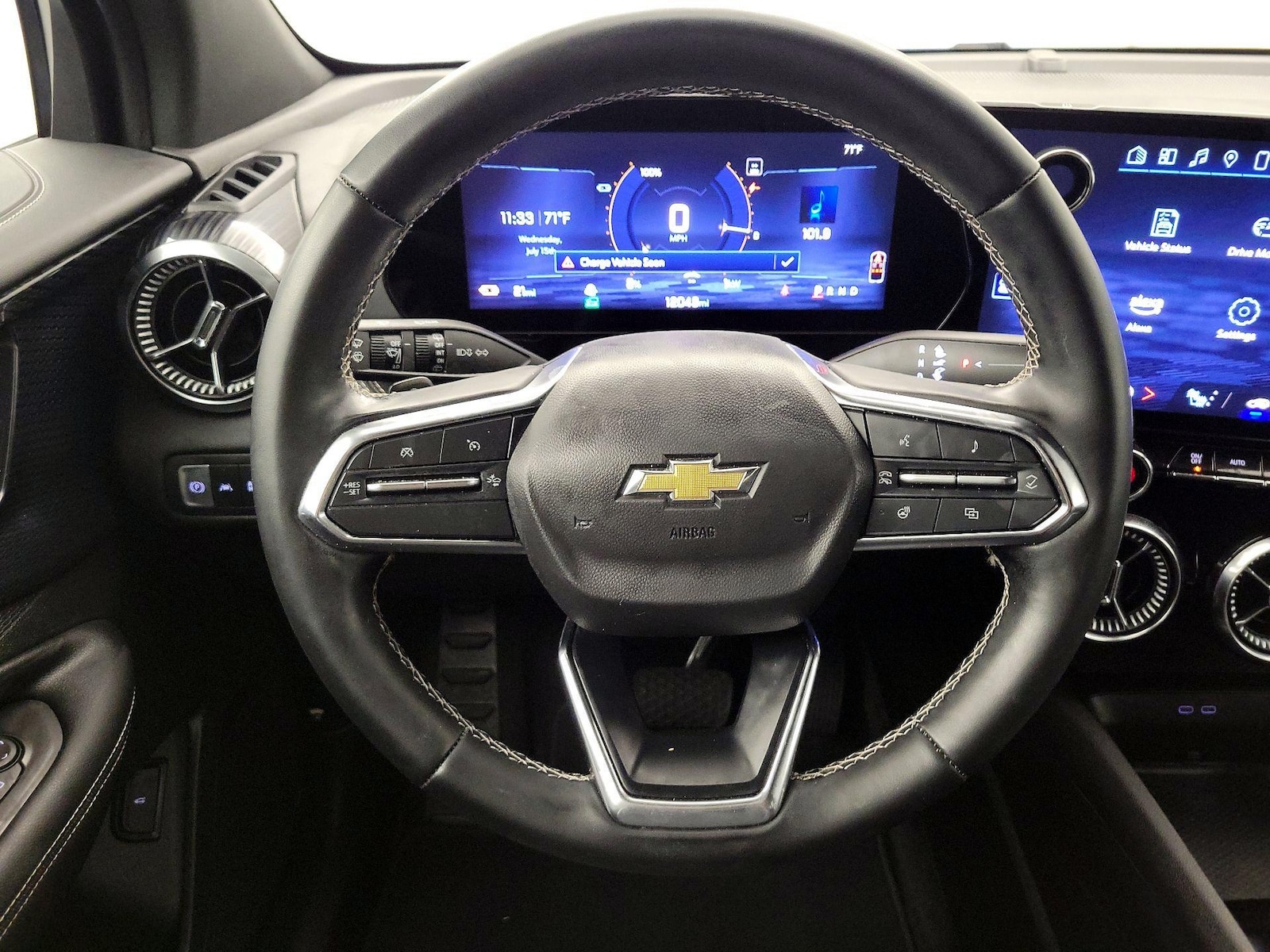 2024 Chevrolet Blazer EV LT - Photo 11
