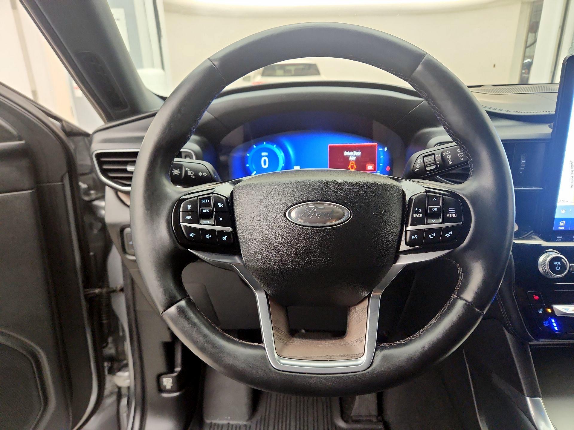 Thumbnail: 2022 Ford Explorer - 10