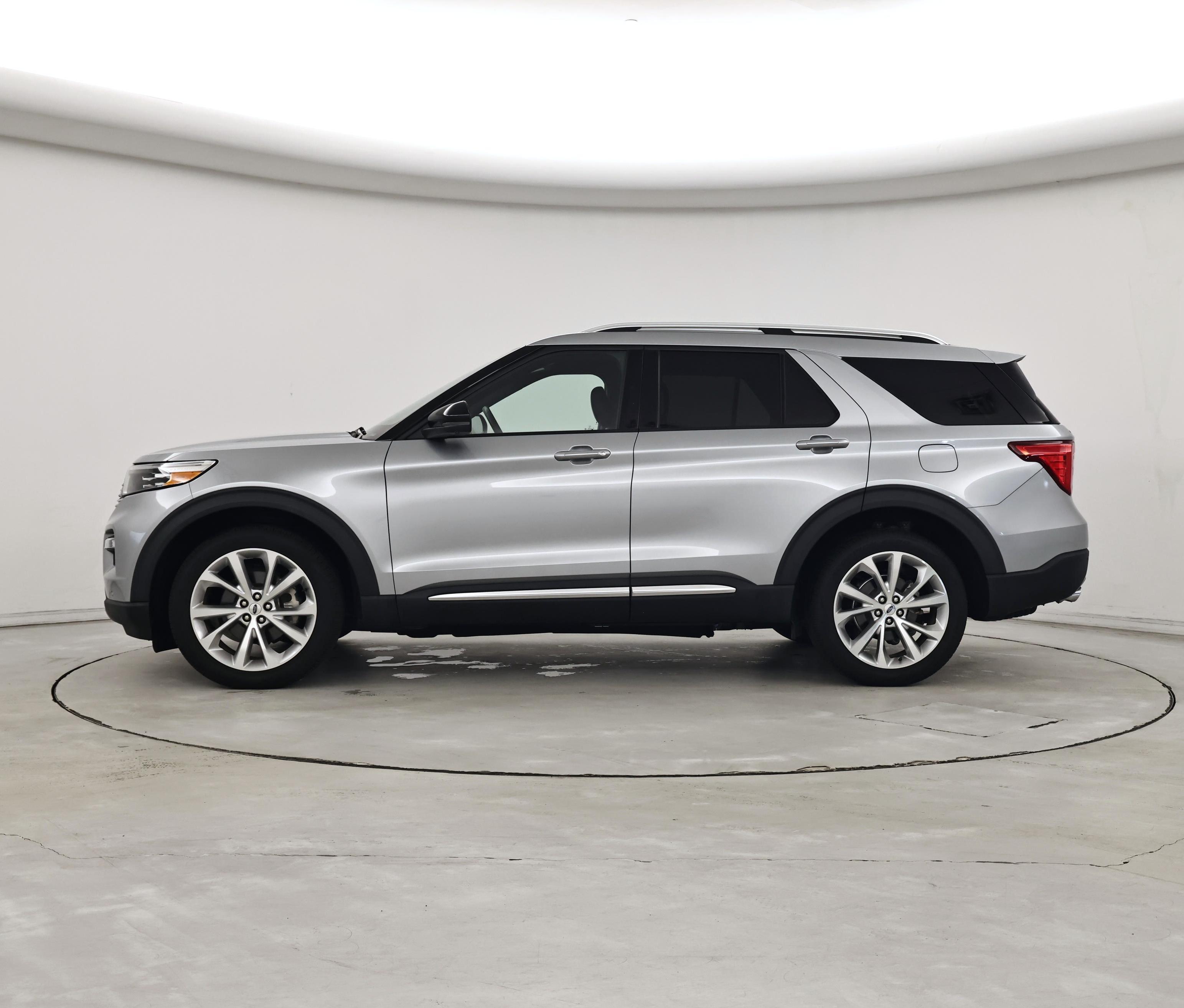 Thumbnail: 2022 Ford Explorer - 3