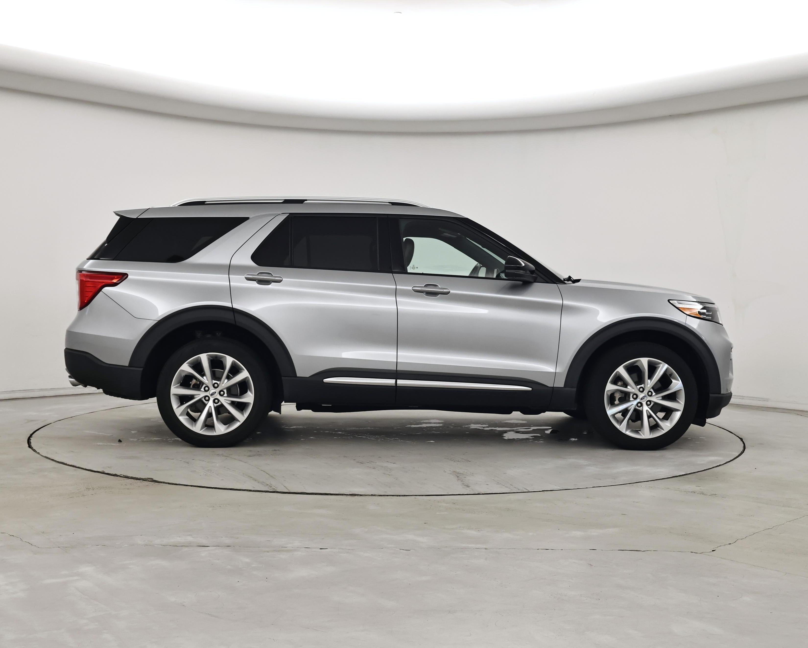 Thumbnail: 2022 Ford Explorer - 7