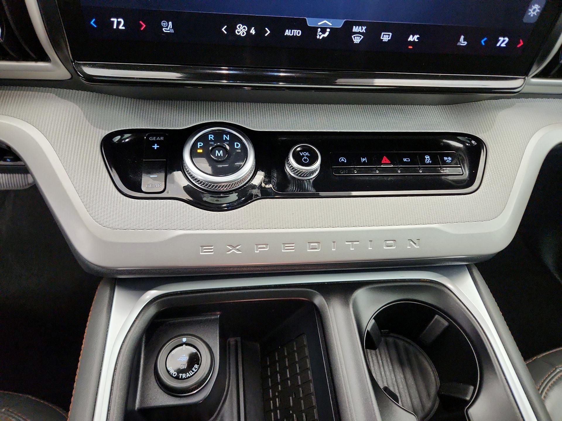 Thumbnail: 2025 Ford Expedition - 17