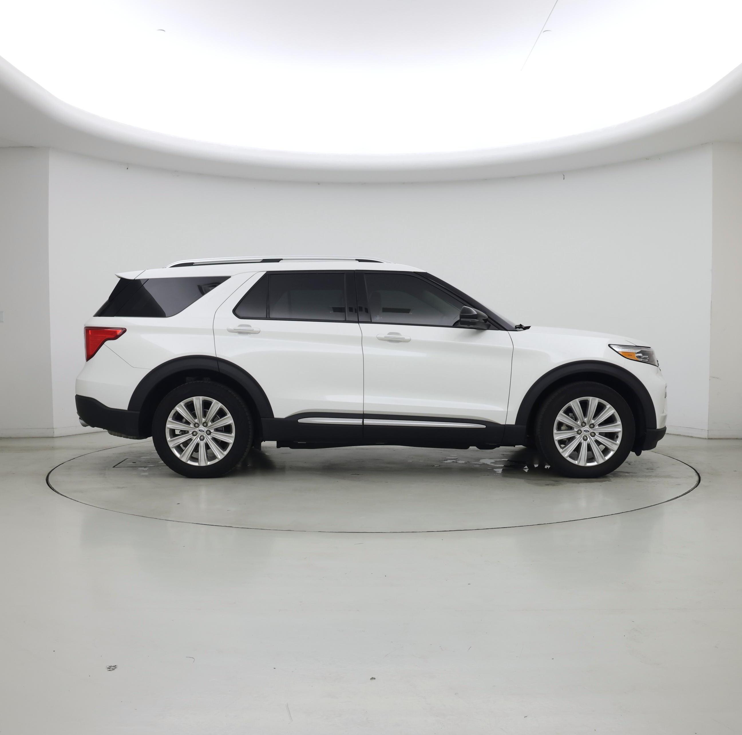 Thumbnail: 2023 Ford Explorer - 7