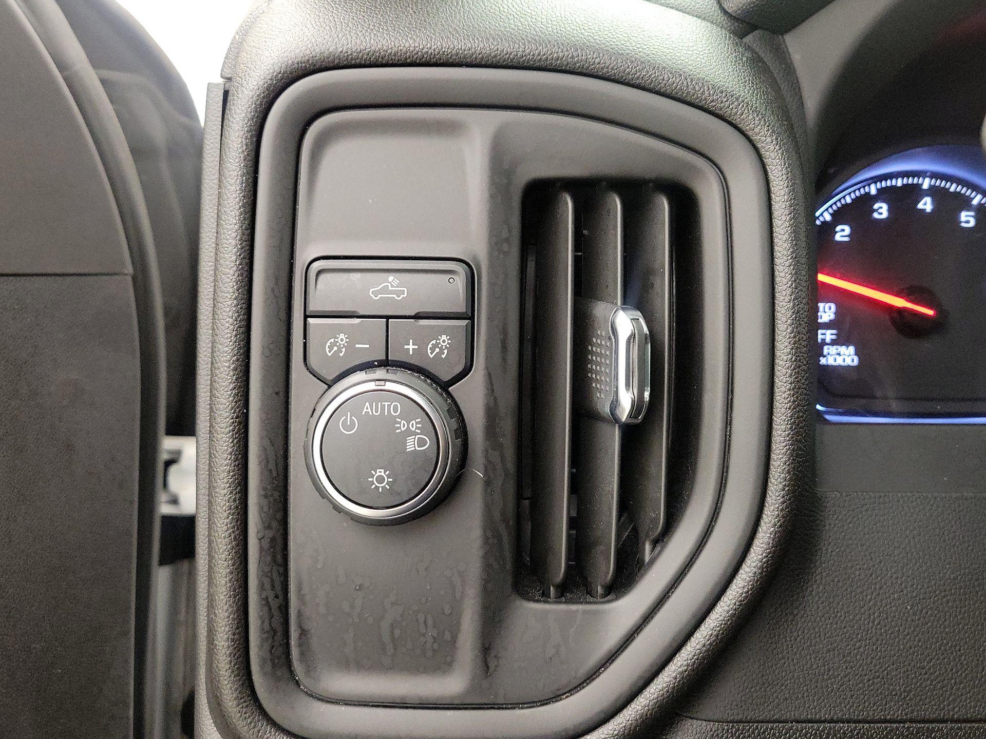 Thumbnail: 2022 Chevrolet Silverado 1500 - 13