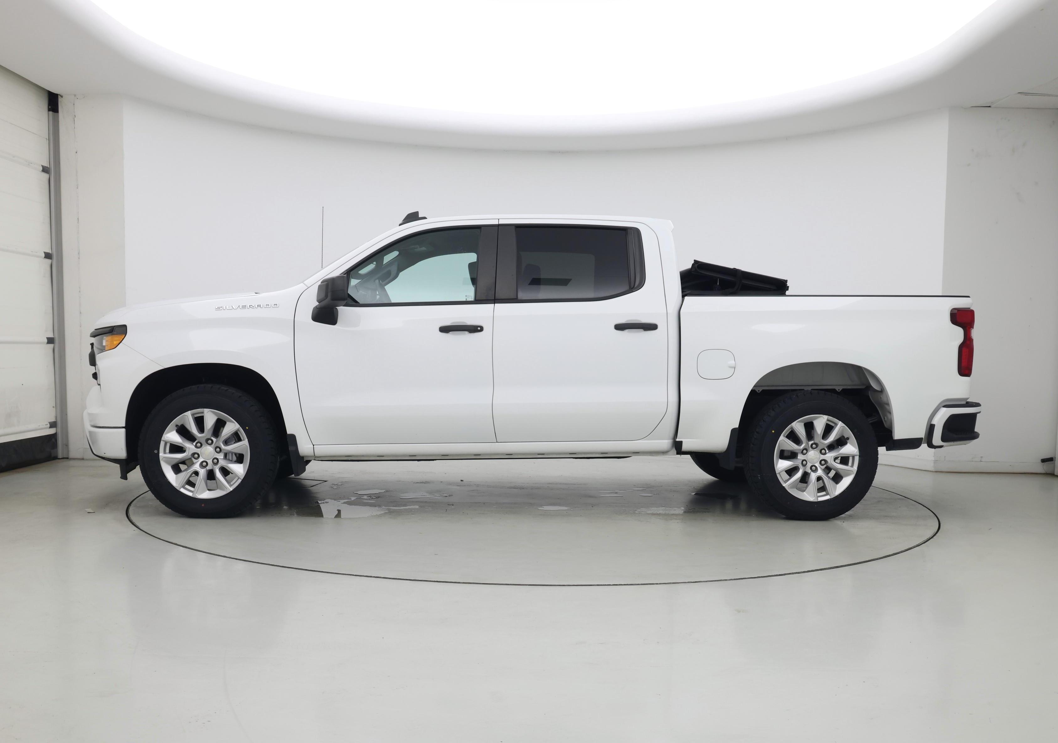 Thumbnail: 2022 Chevrolet Silverado 1500 - 3