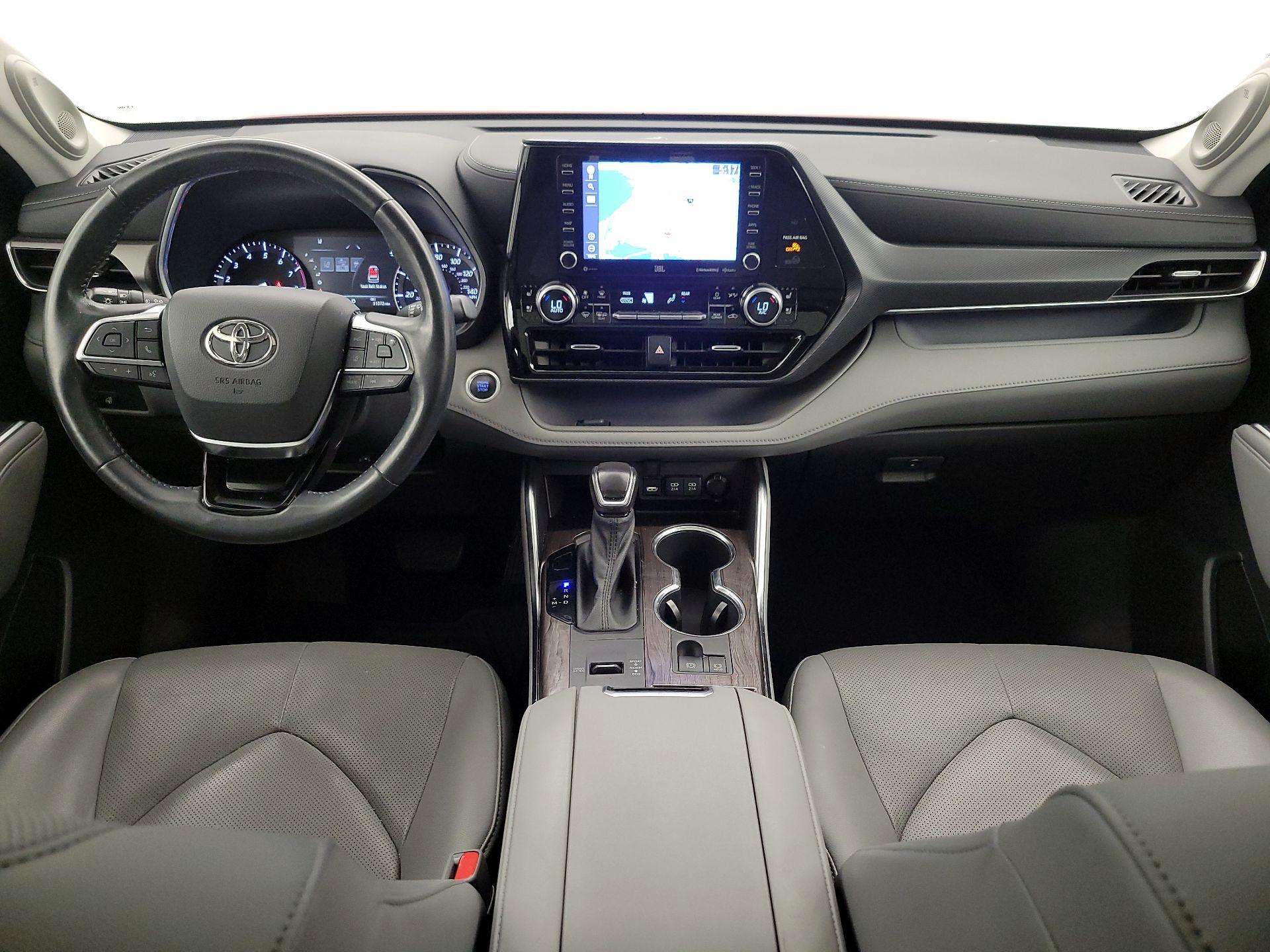 Thumbnail: 2021 Toyota Highlander - 9