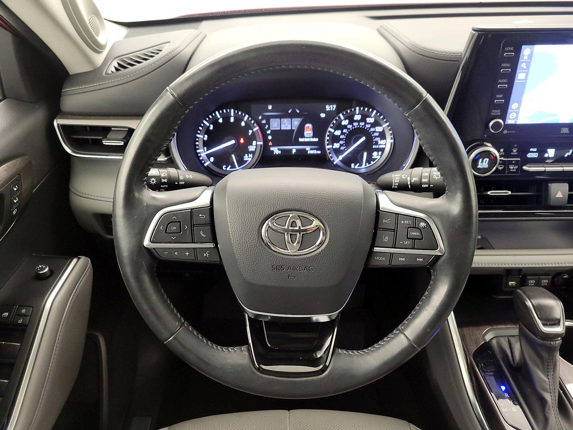 Thumbnail: 2021 Toyota Highlander - 10