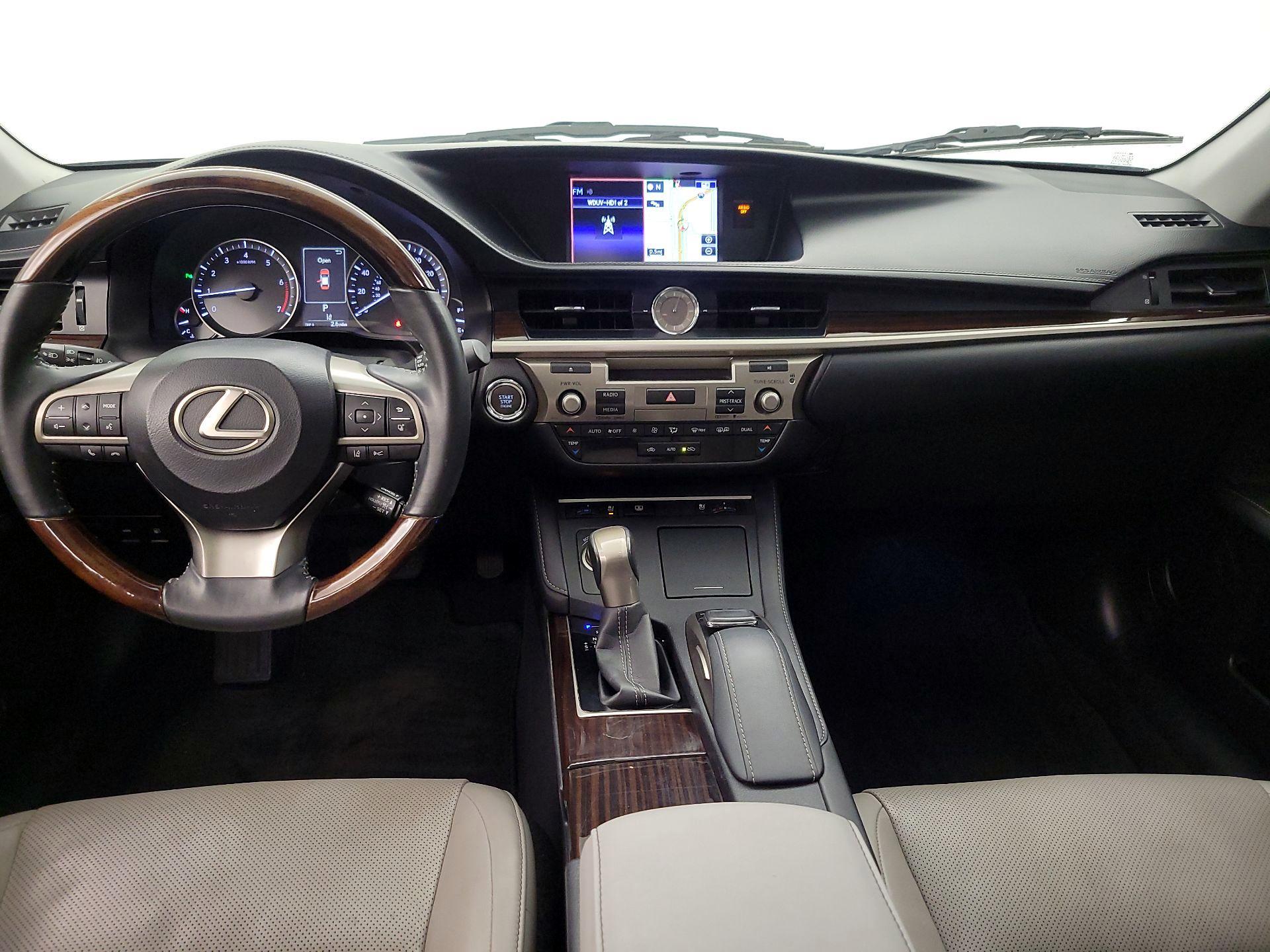 Thumbnail: 2016 Lexus ES - 9