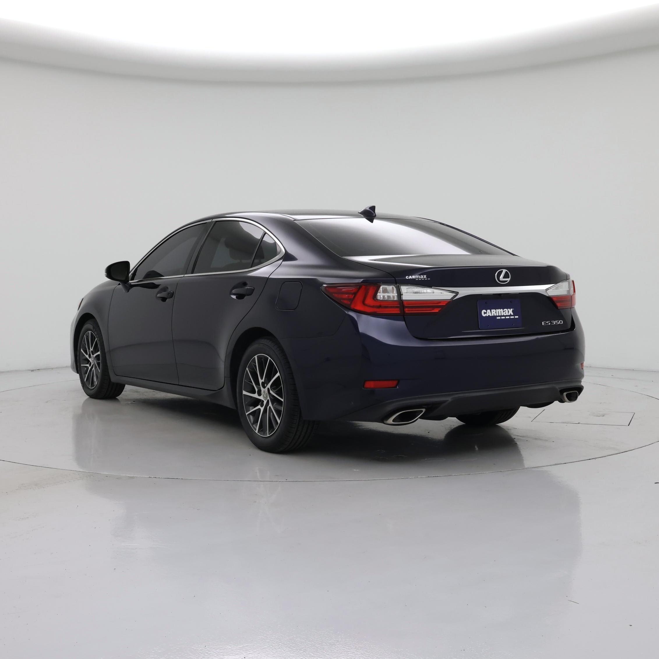 Thumbnail: 2016 Lexus ES - 2