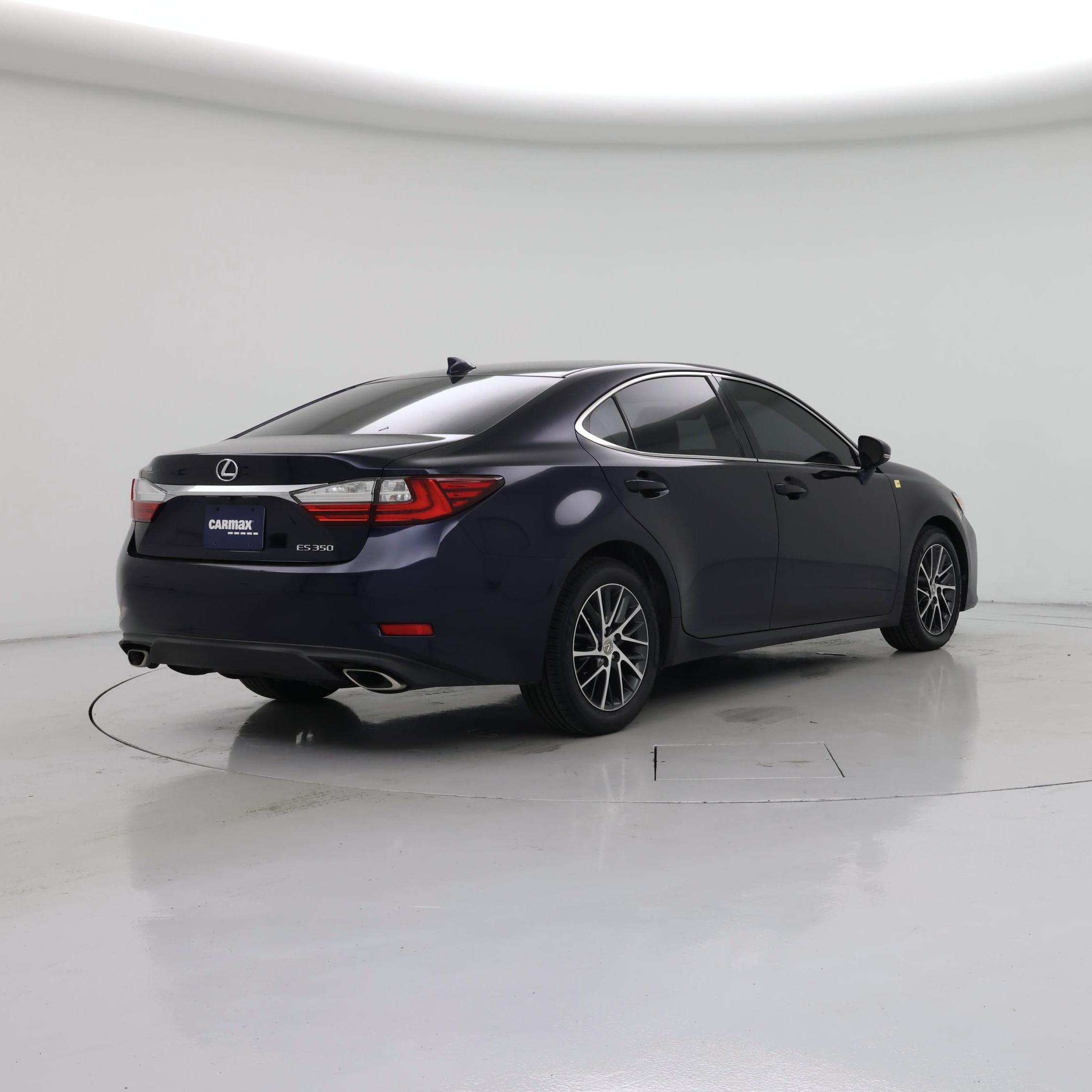 Thumbnail: 2016 Lexus ES - 8