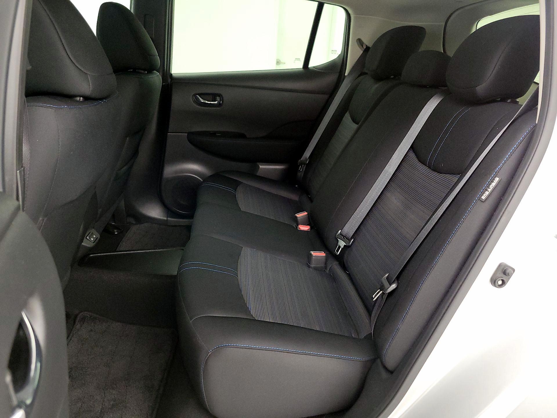 Thumbnail: 2021 Nissan Leaf - 20