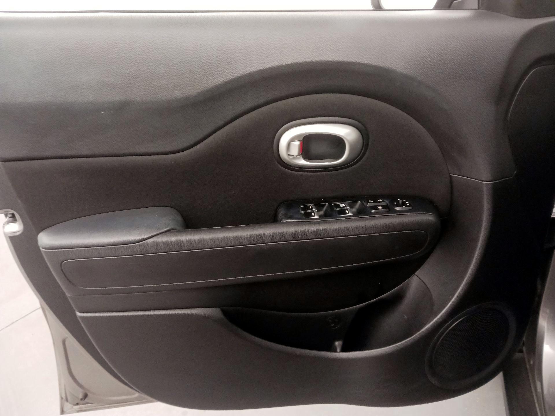 Thumbnail: 2019 Kia Soul - 12