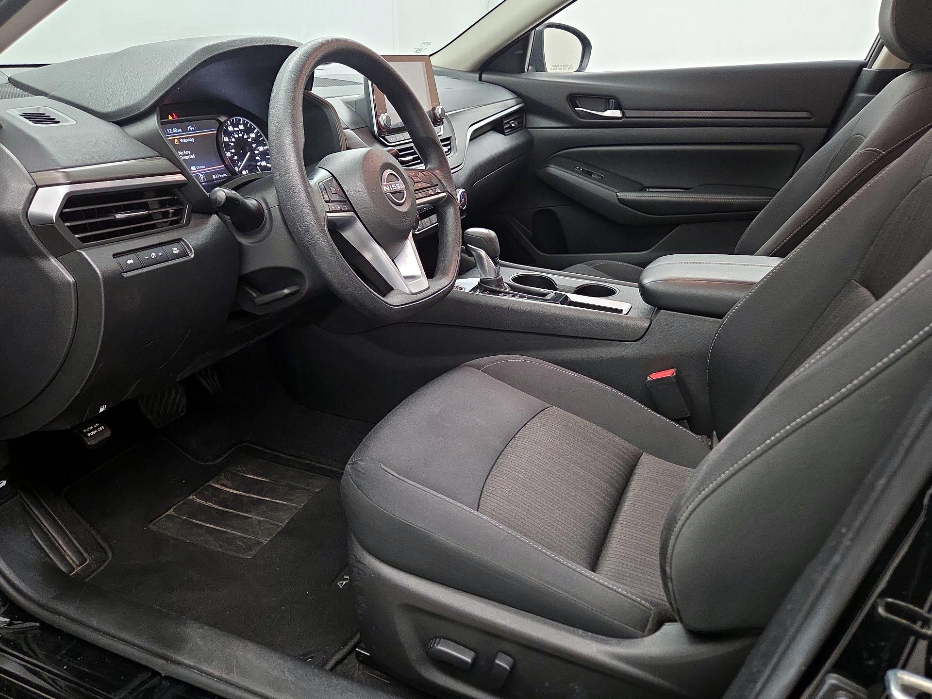 Thumbnail: 2025 Nissan Altima - 11