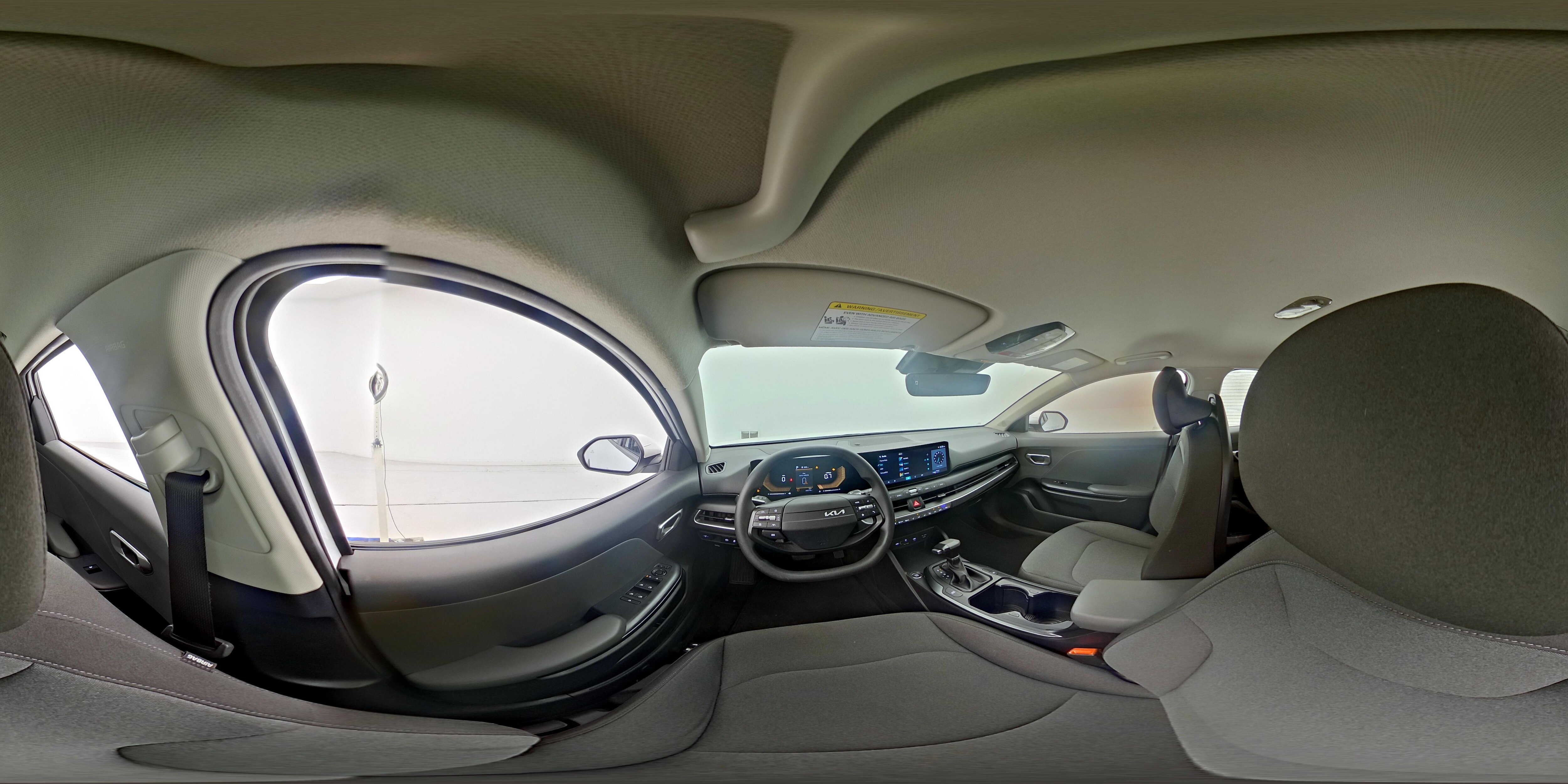 2025 Kia K4 LXS - Photo 26