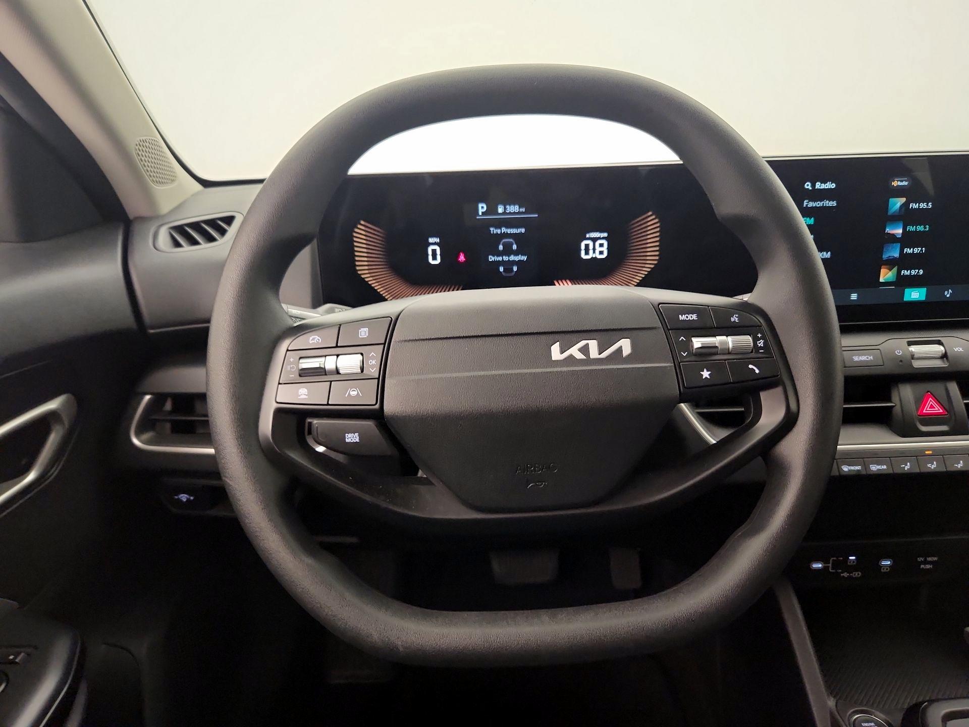 Thumbnail: 2025 Kia K4 - 10