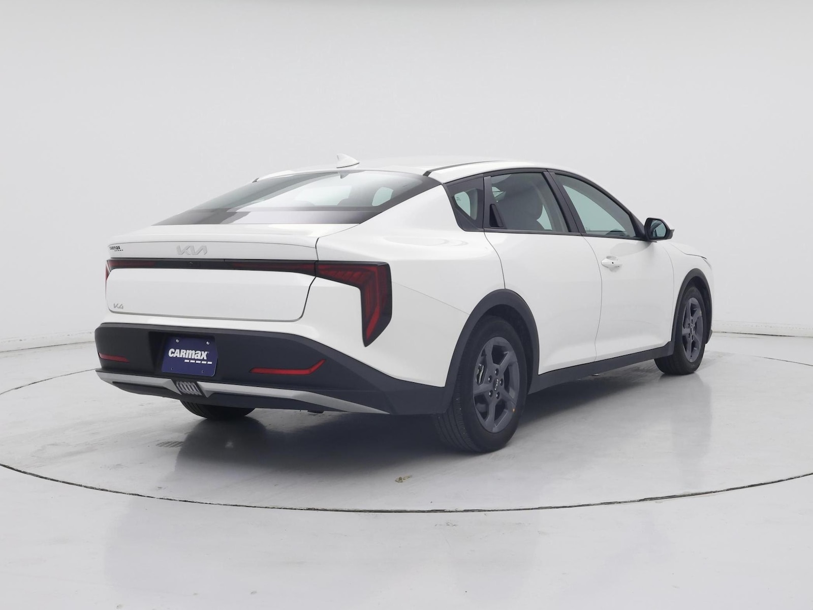 2025 Kia K4 LXS - Photo 9
