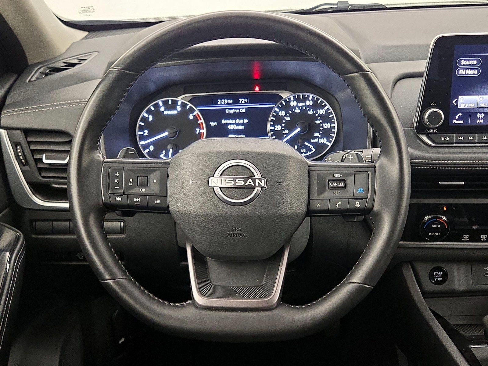2025 Nissan Rogue SV - Photo 11