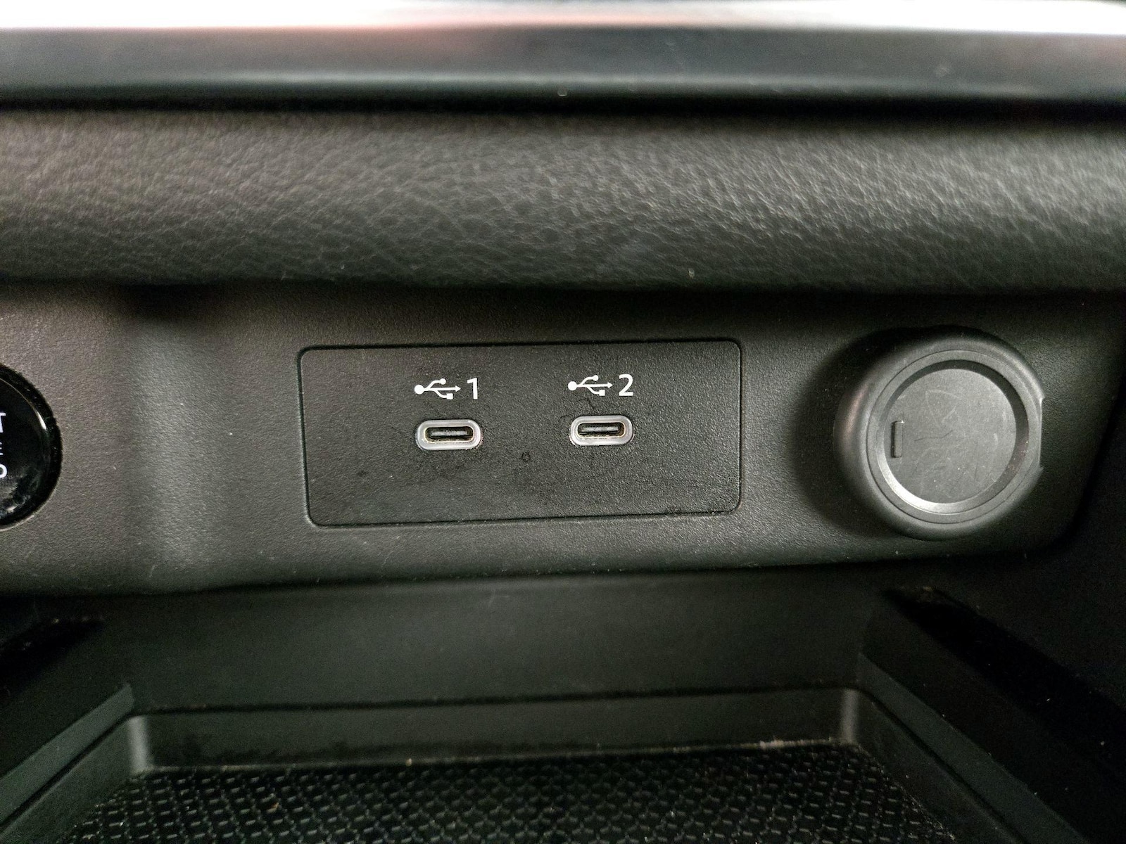 2025 Nissan Rogue SV - Photo 19
