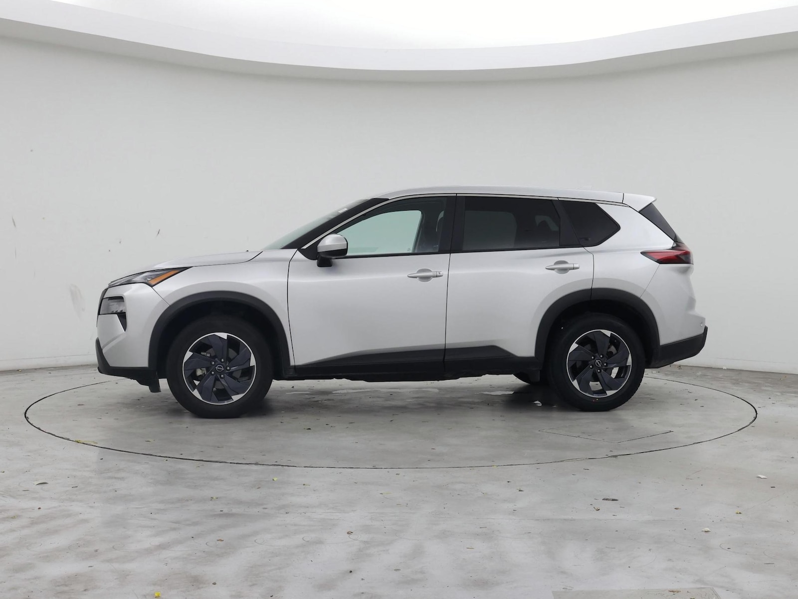 2025 Nissan Rogue SV - Photo 4