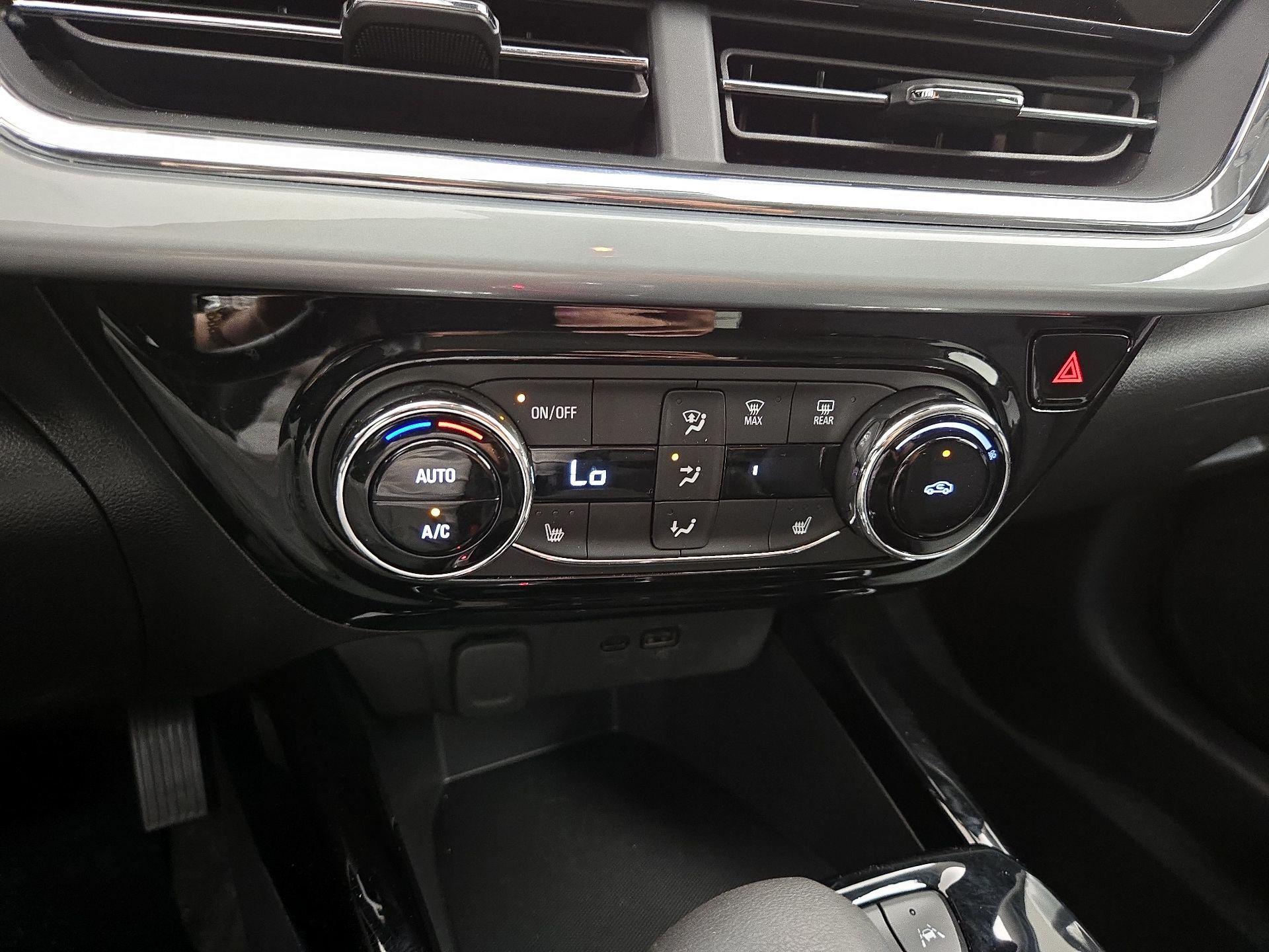 Thumbnail: 2025 Chevrolet Trax - 16