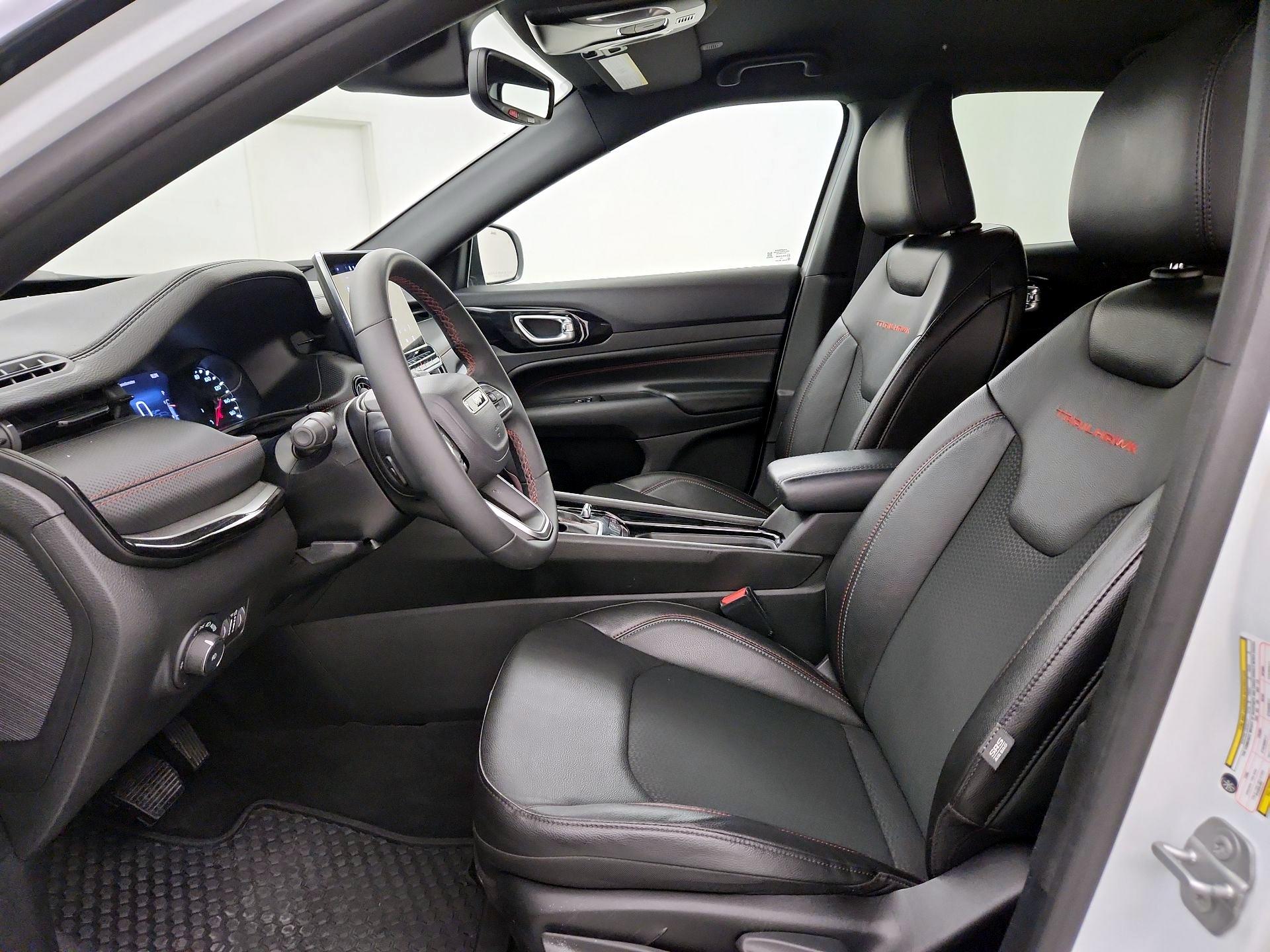 Thumbnail: 2025 Jeep Compass - 11