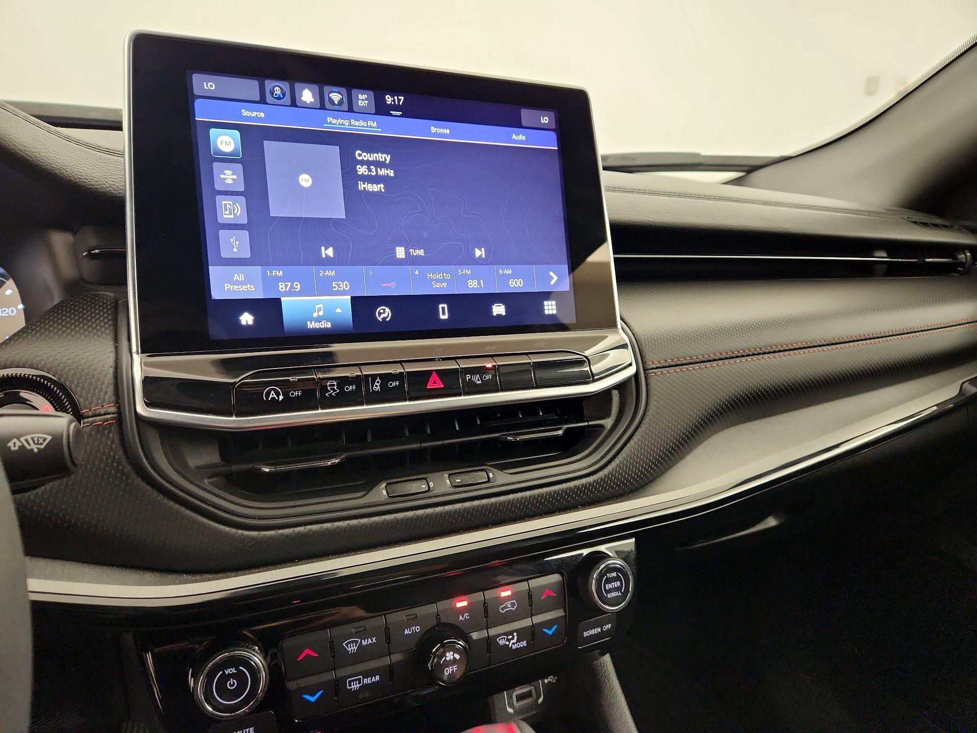 Thumbnail: 2025 Jeep Compass - 15