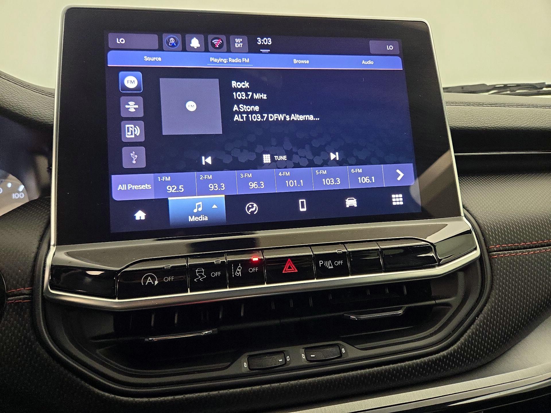 Thumbnail: 2025 Jeep Compass - 15