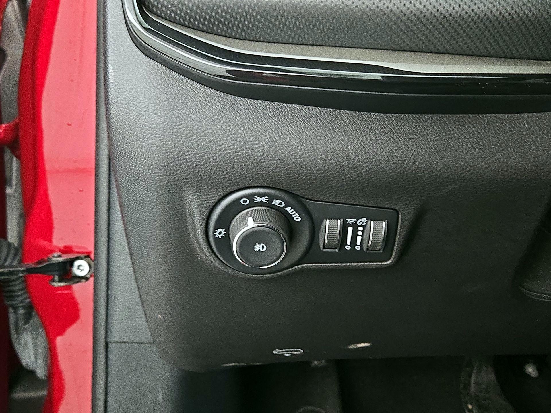 Thumbnail: 2025 Jeep Compass - 13