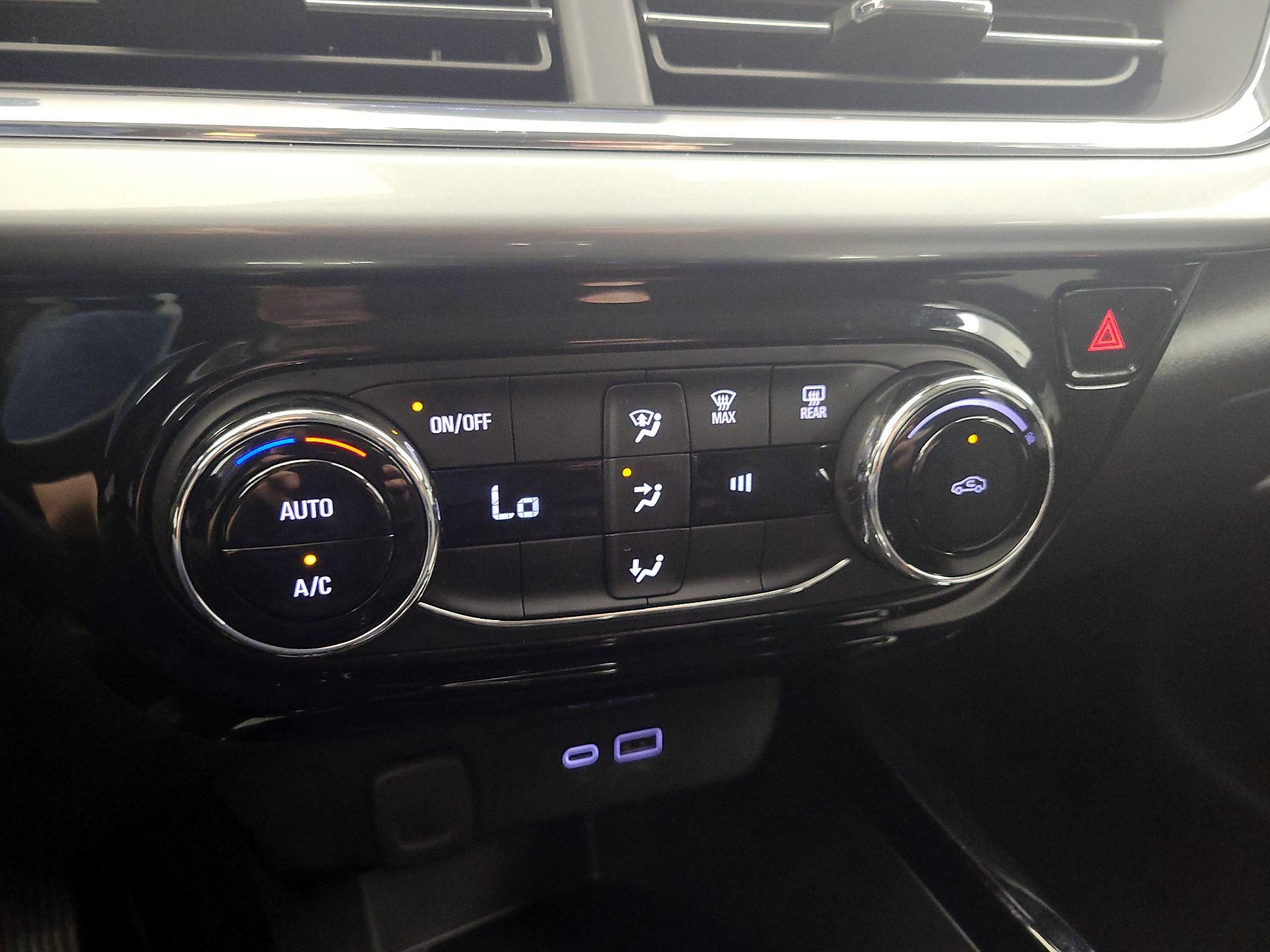 Thumbnail: 2025 Chevrolet Trax - 16