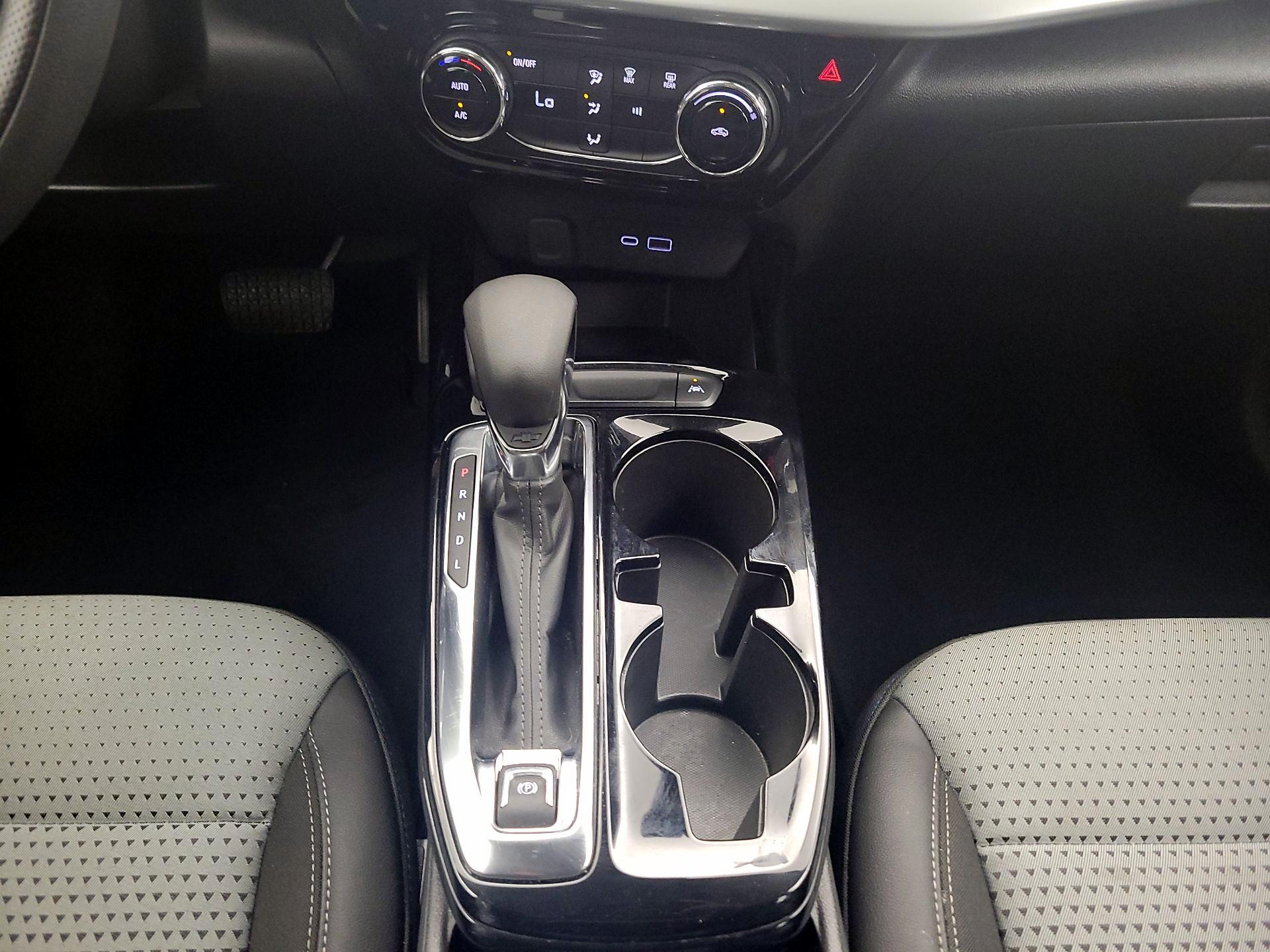 Thumbnail: 2025 Chevrolet Trax - 17